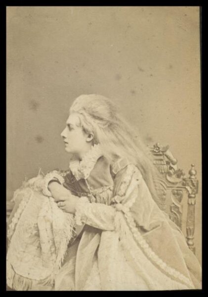 London Stereoscopic and Photographic Company, Guy Little Theatrical Photograph