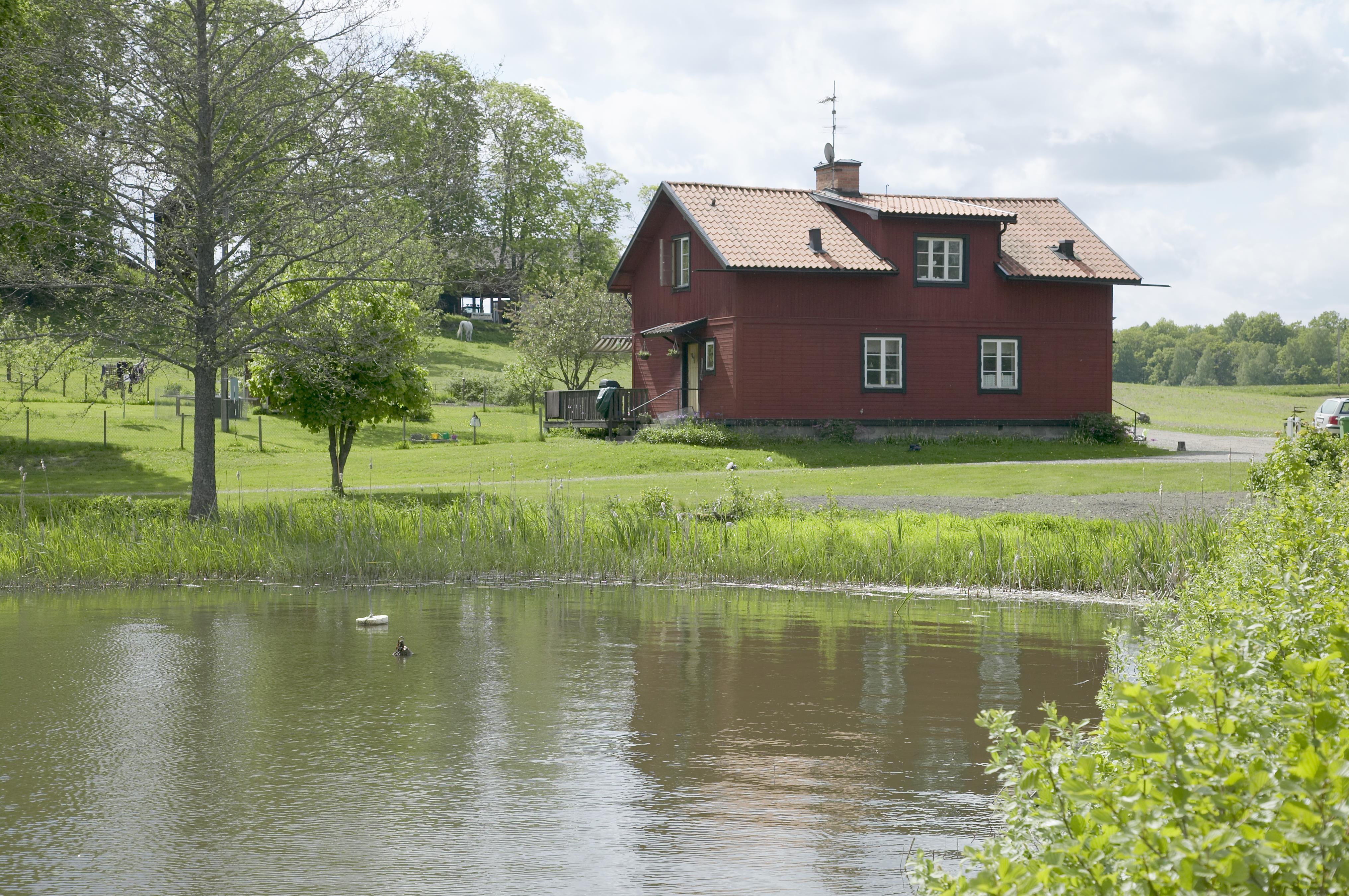 Bengt A Lundberg, Ådö kaptensboställe