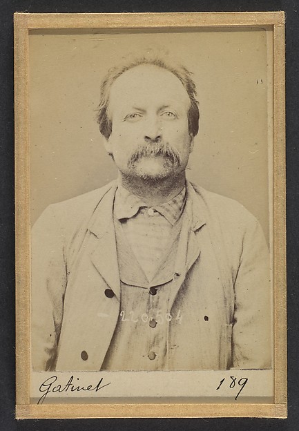 Alphonse Bertillon, Gatinet. Pierre, Adrien. 50 ans, né le 13/10/43 à Bourges (Cher). Charpentier. Anarchiste. 2/7/94.