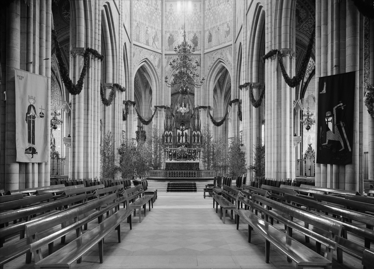 Paul Sandberg, Interior of Uppsala Cathedral, Uppsala 1935