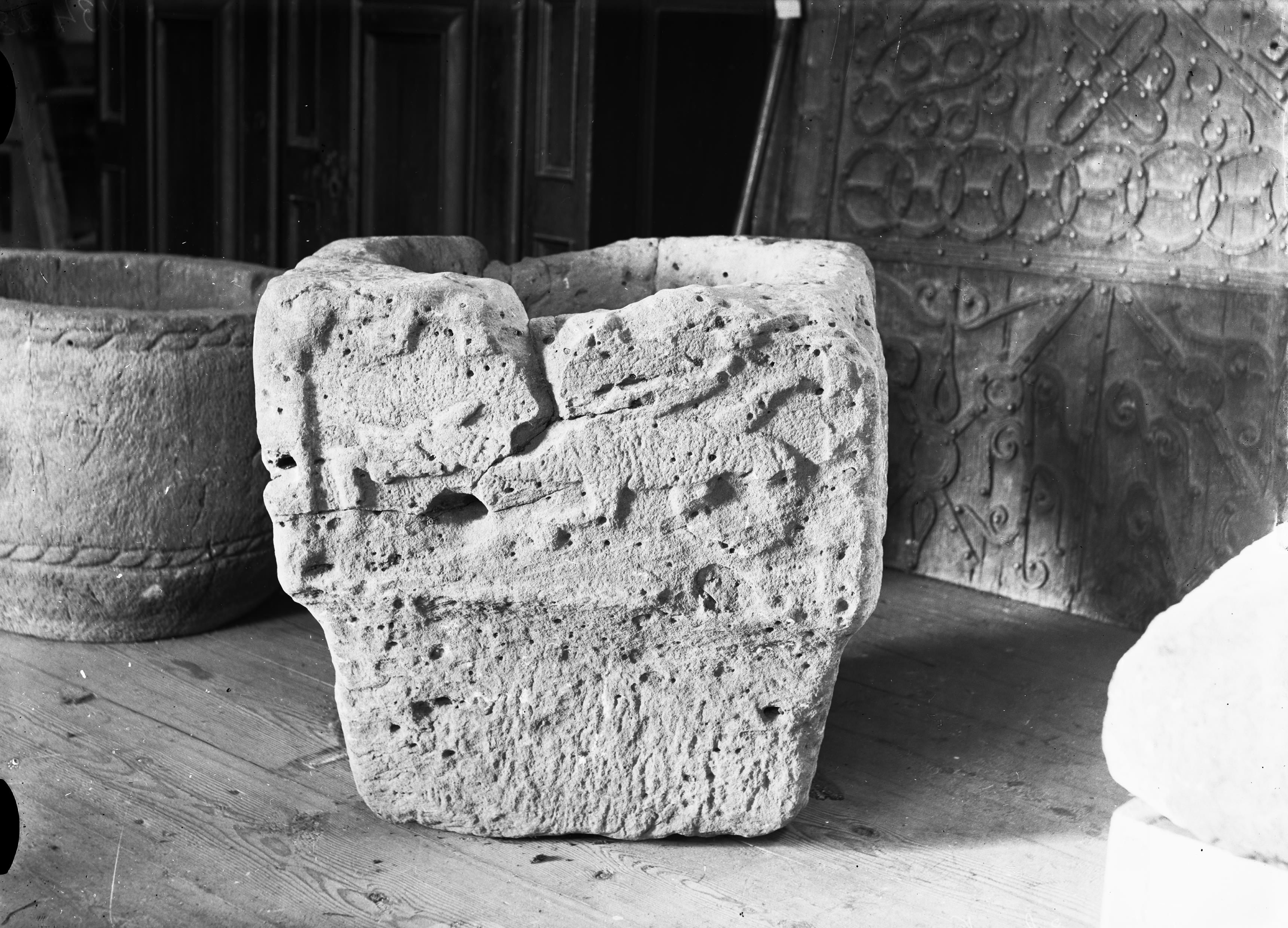 Anders Roland, Friggeråkers kyrkoruin
