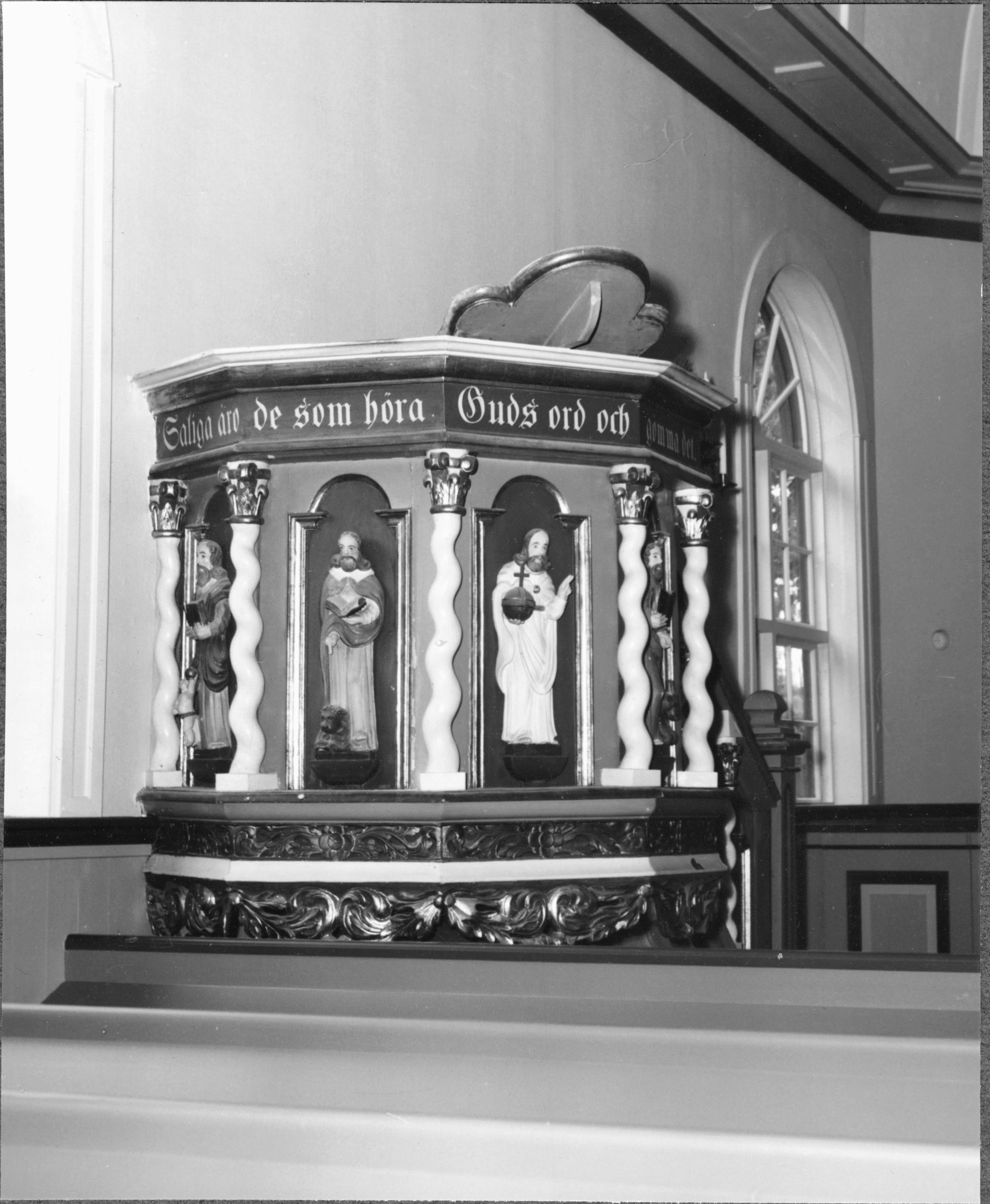 Sven Wahlgren, Angerdshestra kyrka