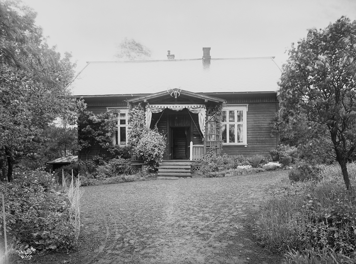 Anders Beer Wilse, Konv: Ing. Holter / villa