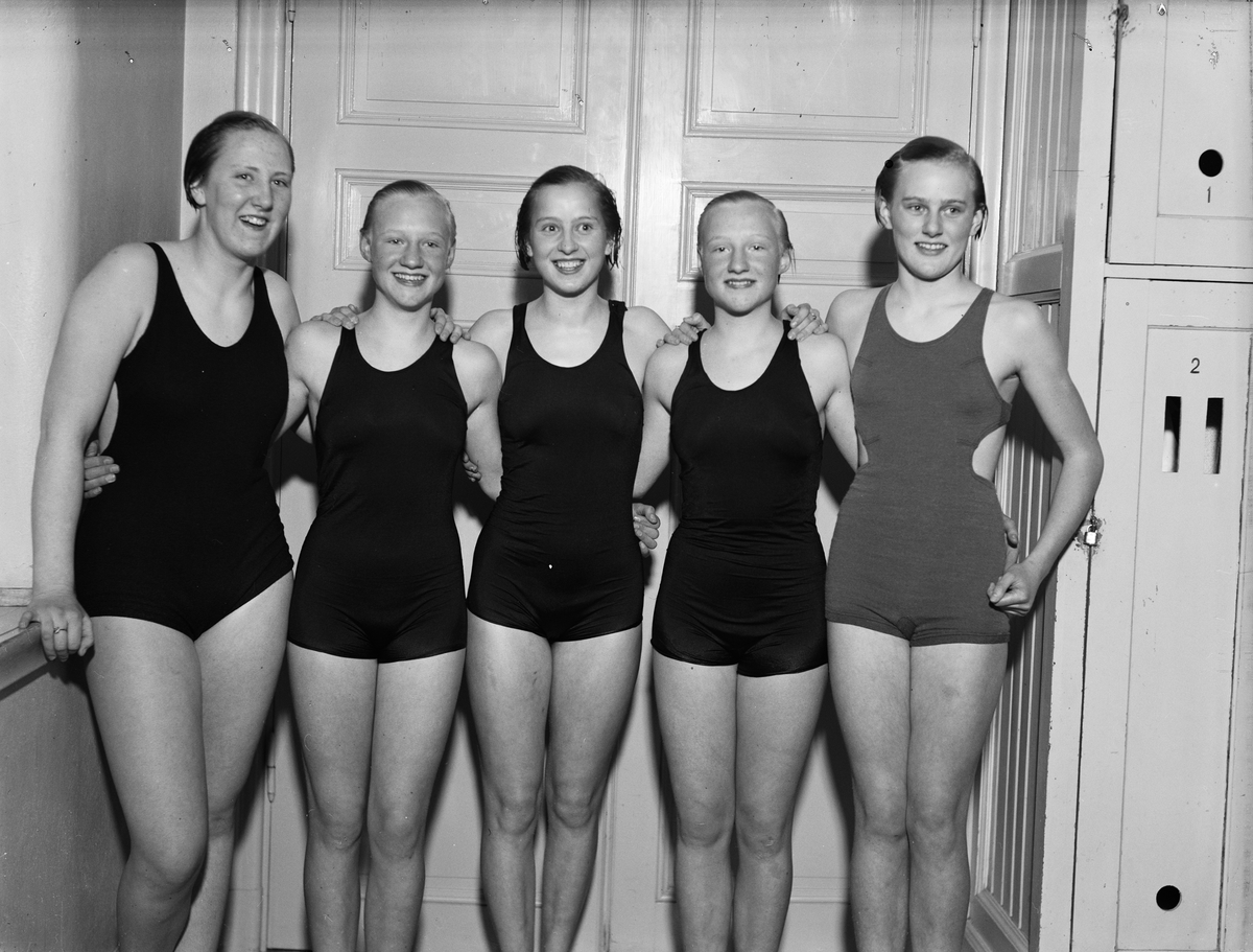 Paul Sandberg, "Vackra resultat vid skolflickornas simmarfest", gymnastikinstitutionen "Svettis", Uppsala mars 1936