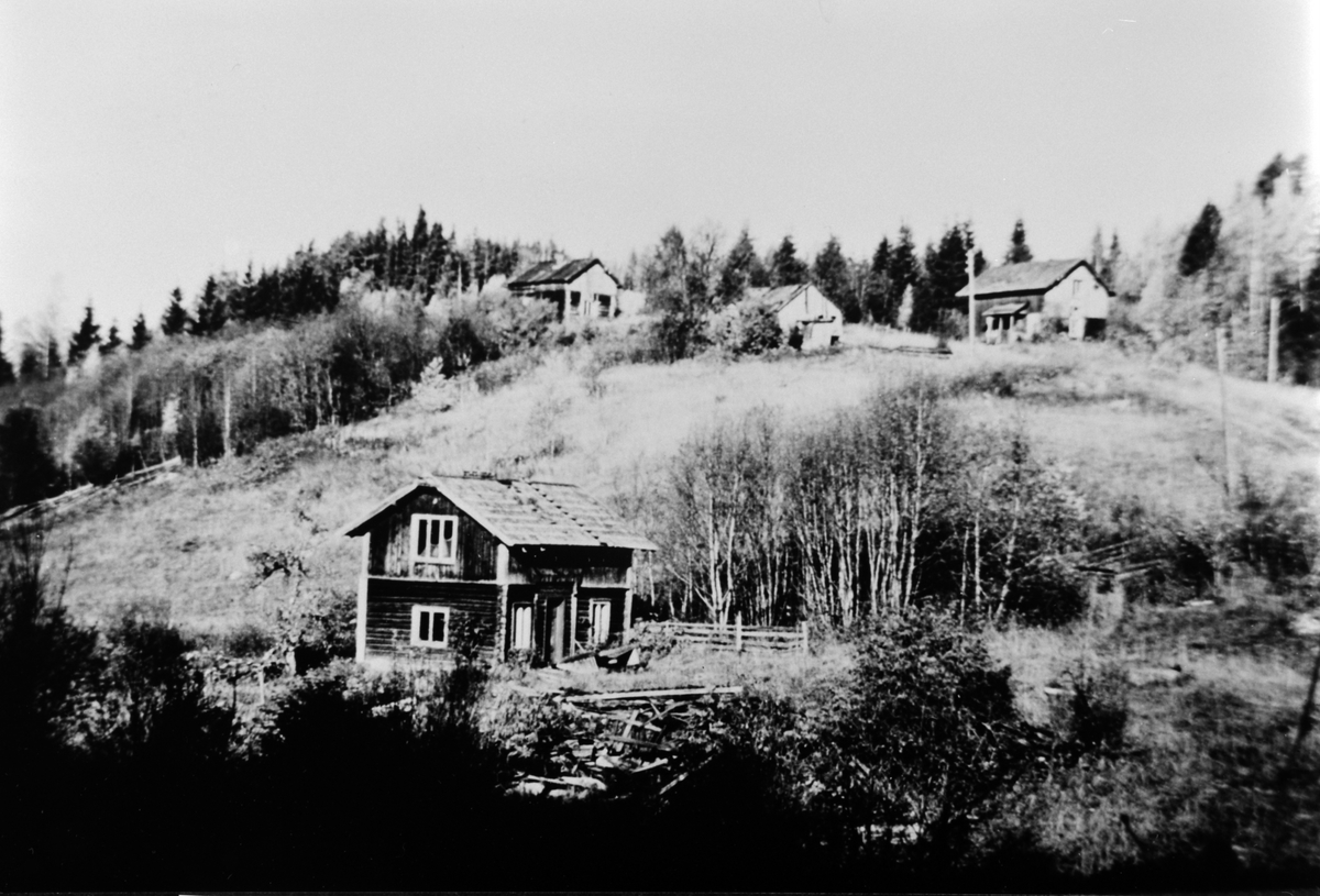 Anno Domkirkeodden, Husmannsplasser, "Kamperudhemata", øverst til venstre under Krogsgård, foran og til høyre under Fjeldstad, Ring/Moelv.