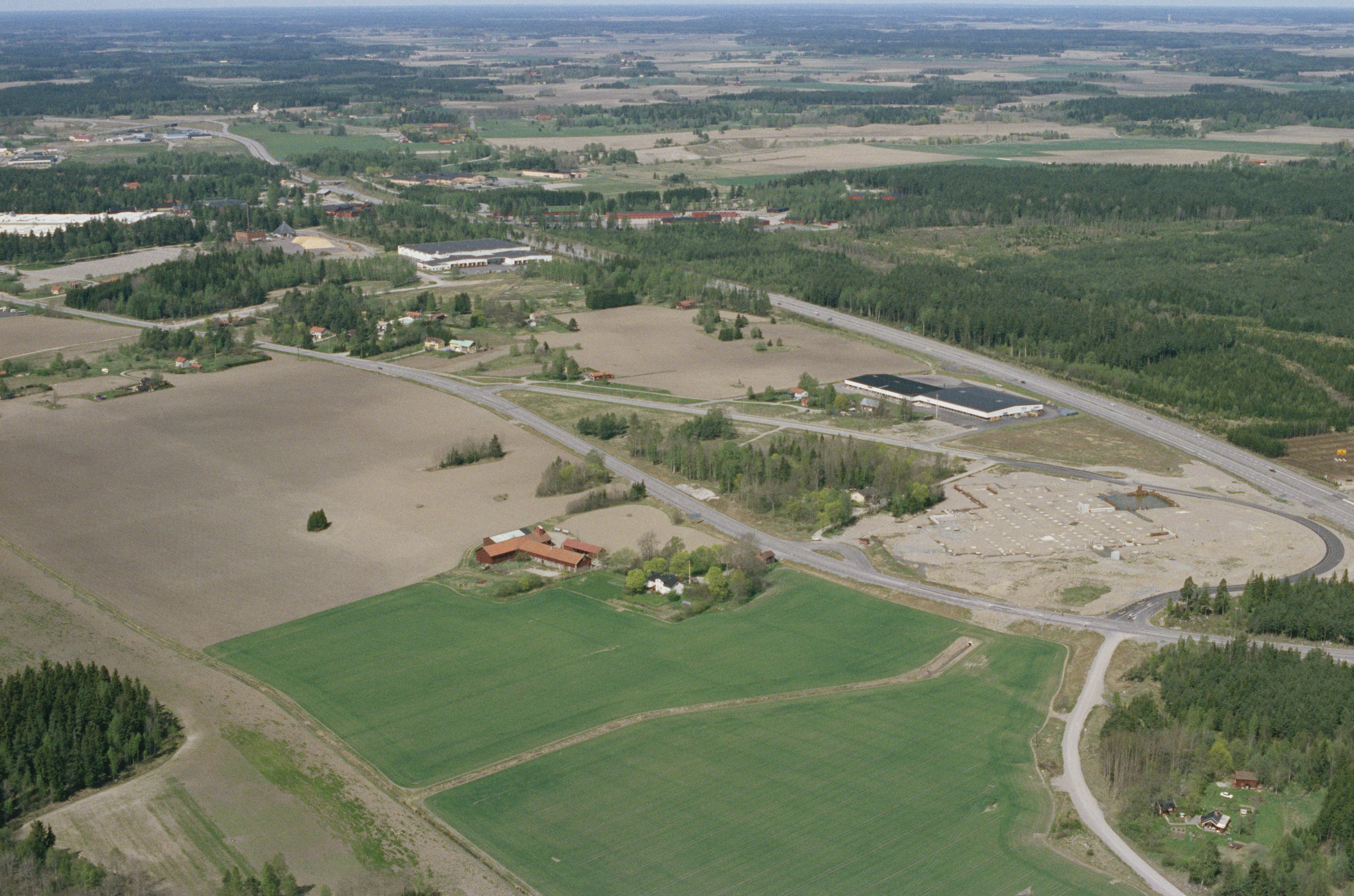 Jan Norrman, Enköping 16:1-2