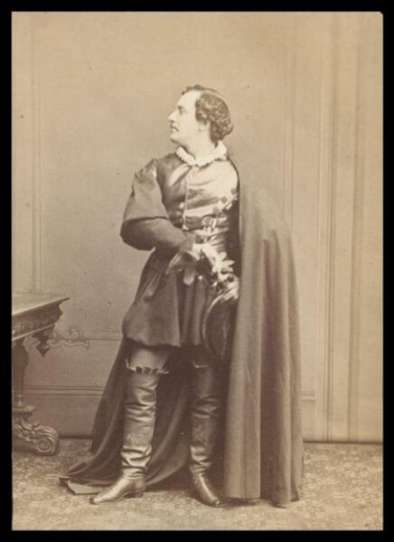 London Stereoscopic and Photographic Company, Guy Little Theatrical Photograph