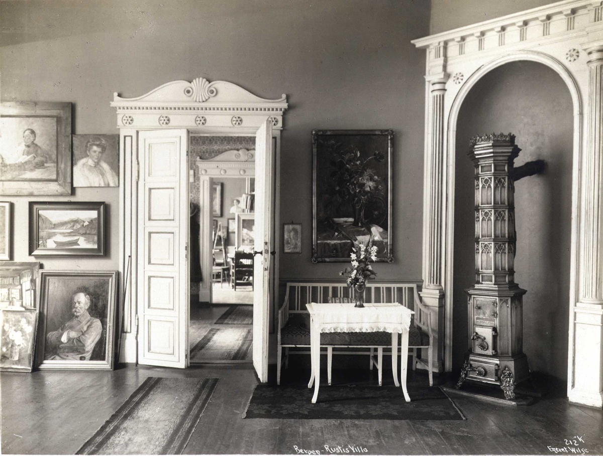 Anders Beer Wilse, Interiør, Rustis villa, Bergen, Hordaland. Fotografert 1912.