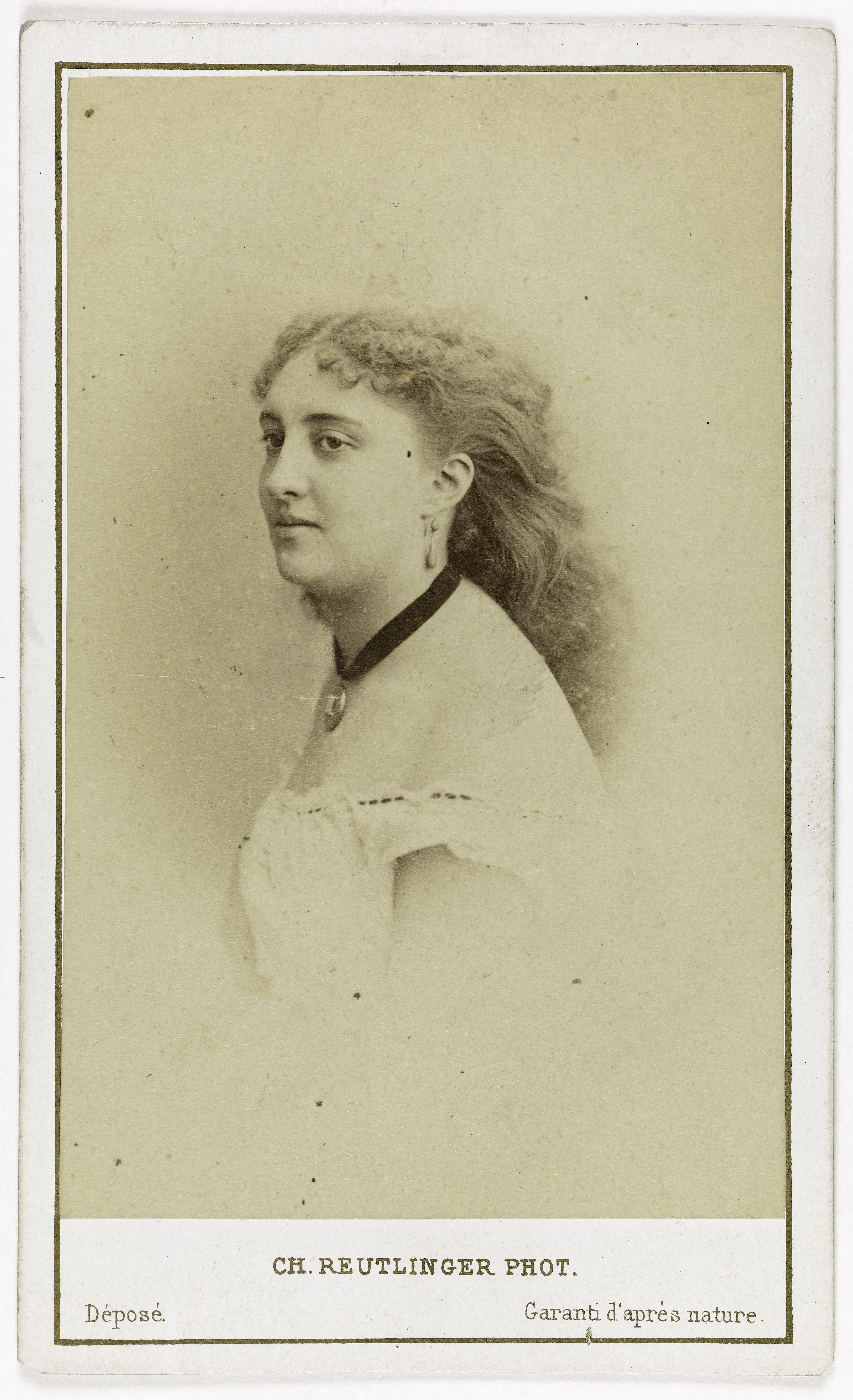 Charles Reutlinger, Portrait de Léontine Massin (1847-1901), actrice de théâtre entre 1863 et 1883.