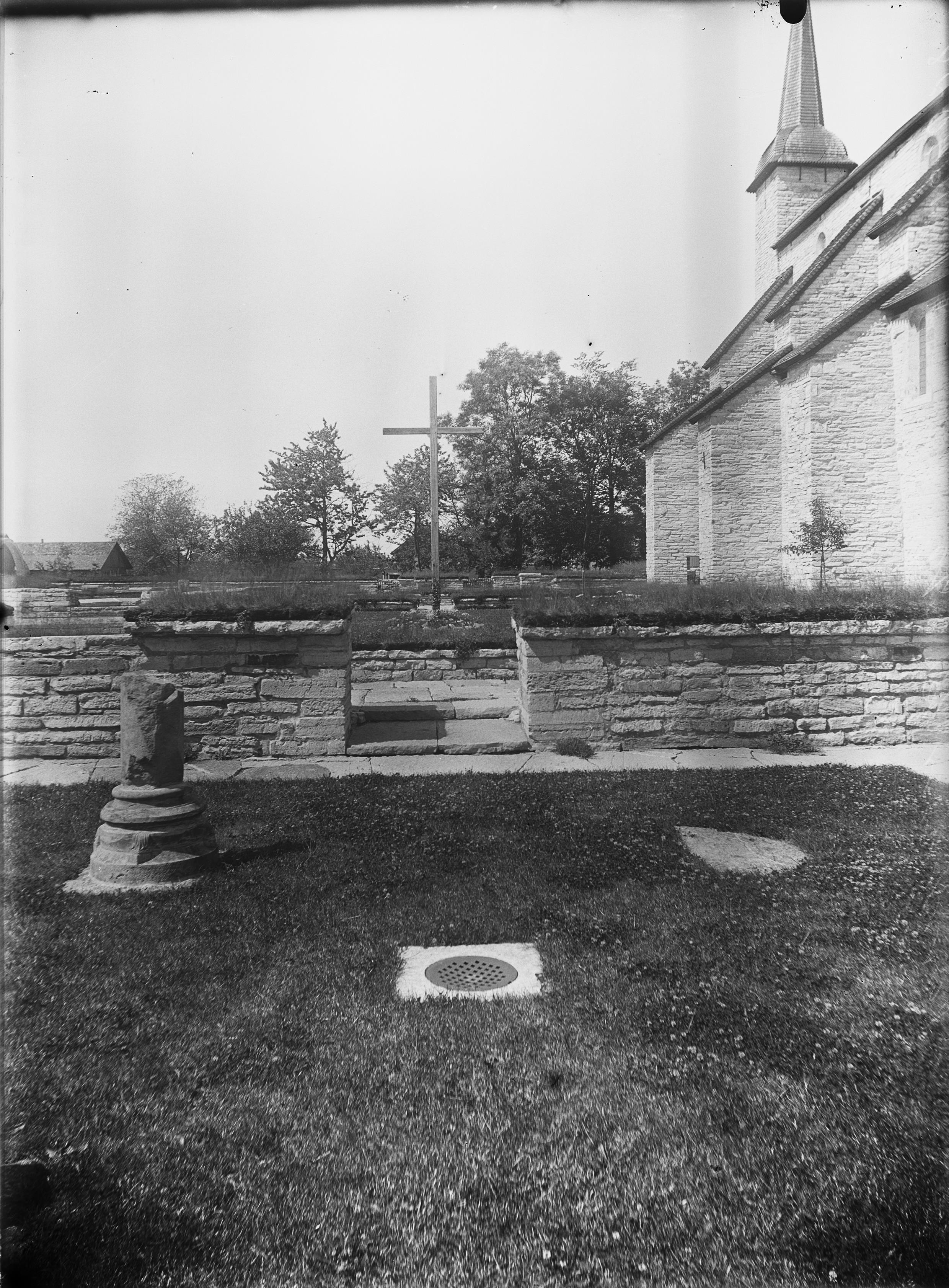 Axel Forssén, Varnhems klosterruin