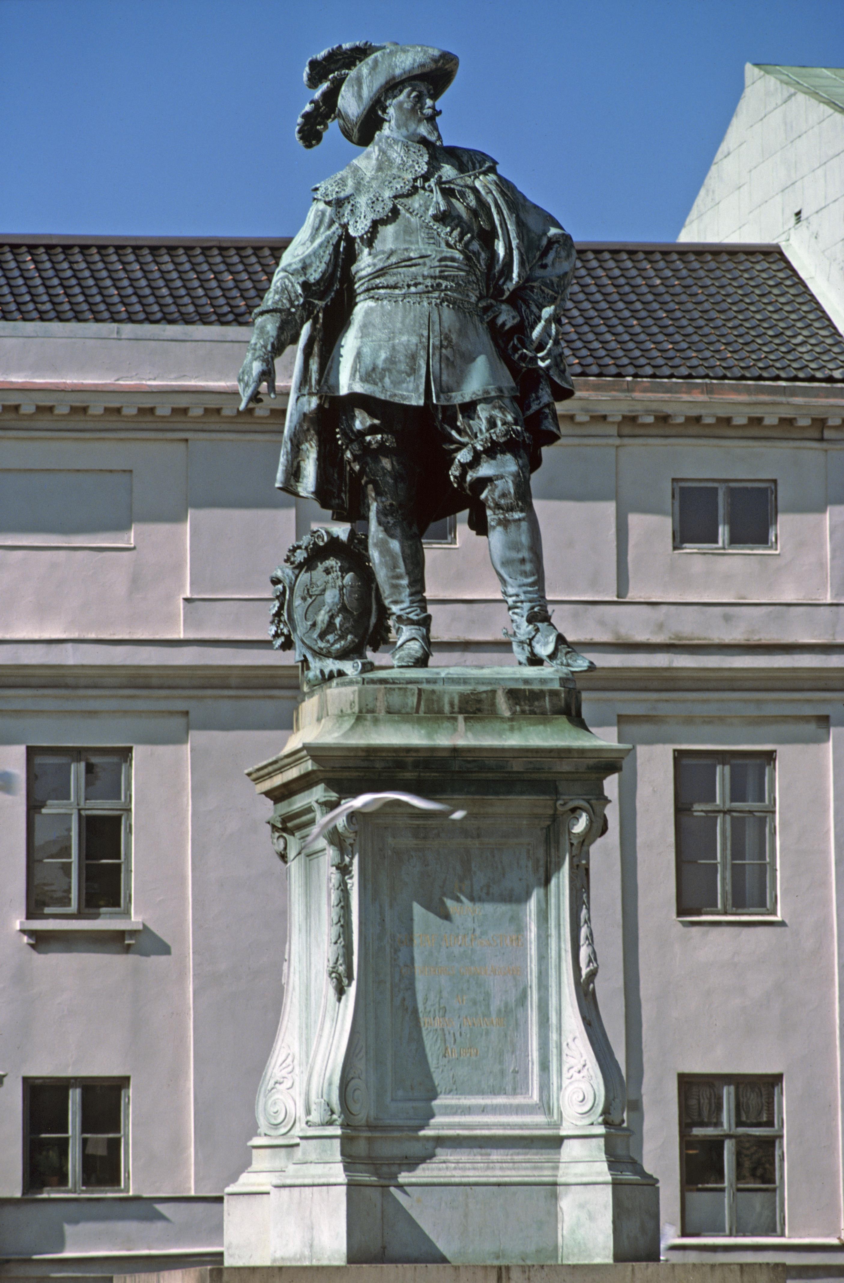Pål-Nils Nilsson, Gustaf Adolfs torg