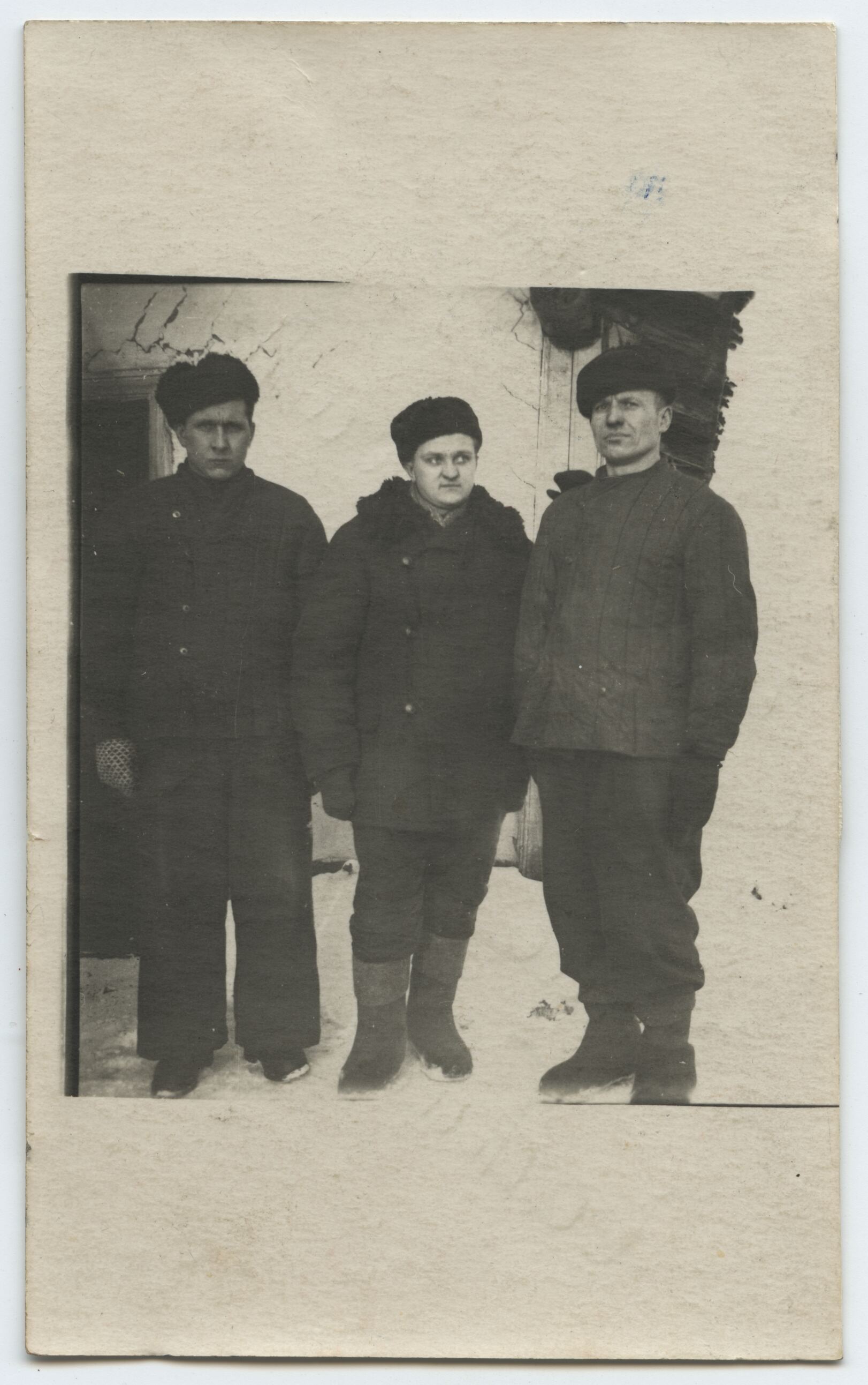 Nežinomas autorius, S. Daukšas, B. Mickeliūnas ir J. Barščiauskas Vorkutoje