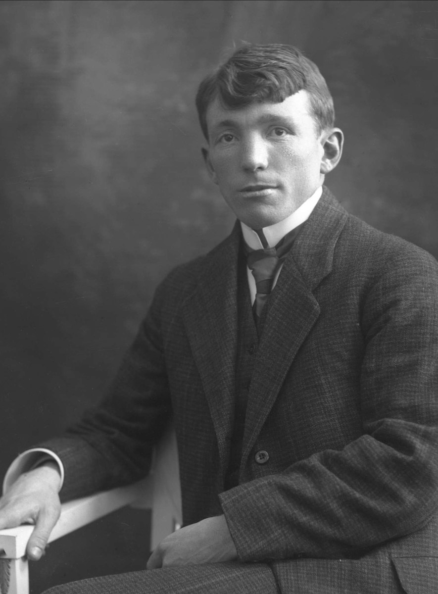 Gustav Borgen, NFB.35001