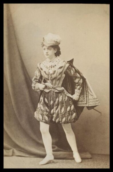 London Stereoscopic and Photographic Company, Guy Little Theatrical Photograph