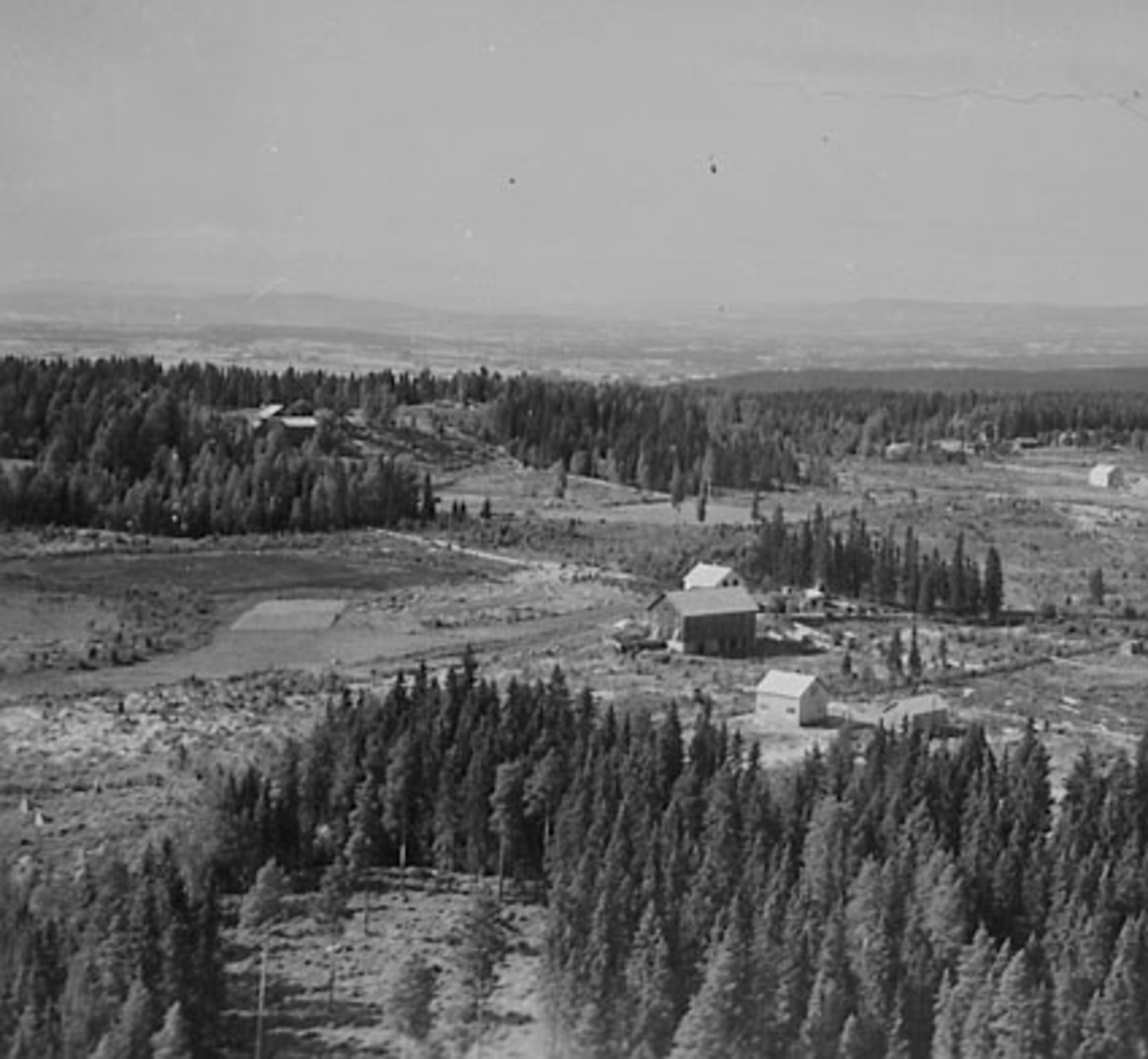 Widerøes Flyveselskap A/S, FLYFOTO KJERNBO, ÅSVANG