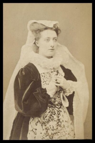 London Stereoscopic and Photographic Company, Guy Little Theatrical Photograph