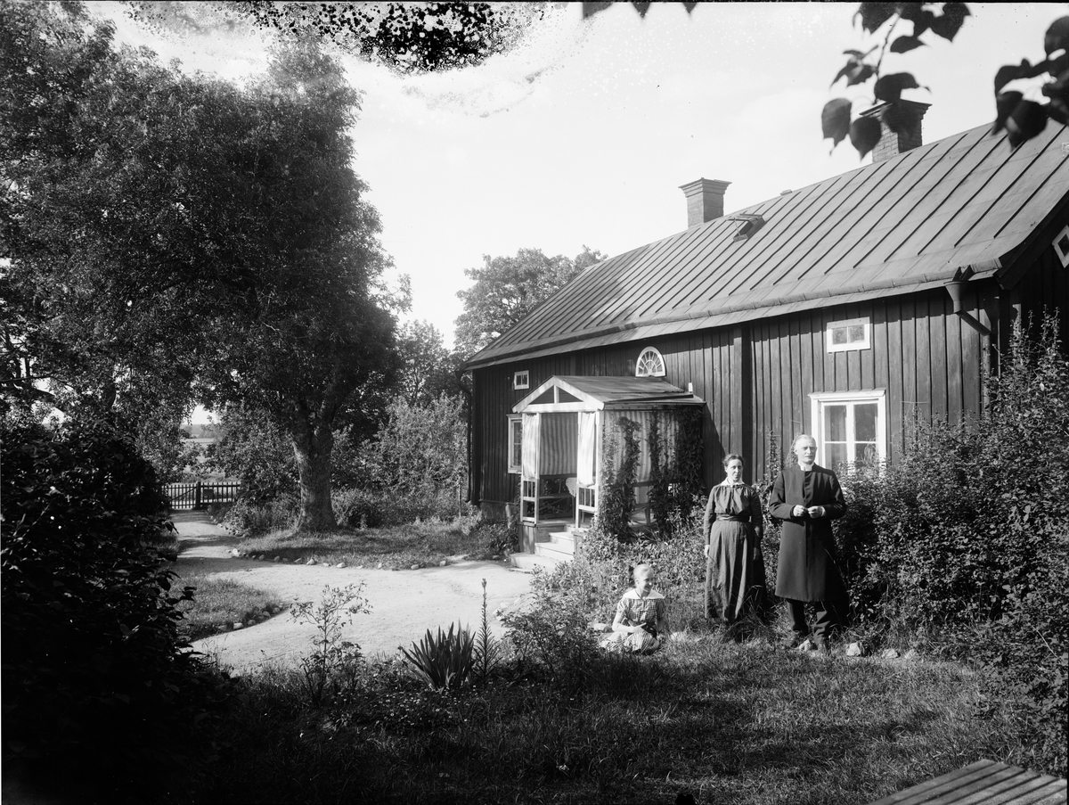Skötsner-Edhlund, Komministergården, the Widman family, Börstil, Uppland around 1920
