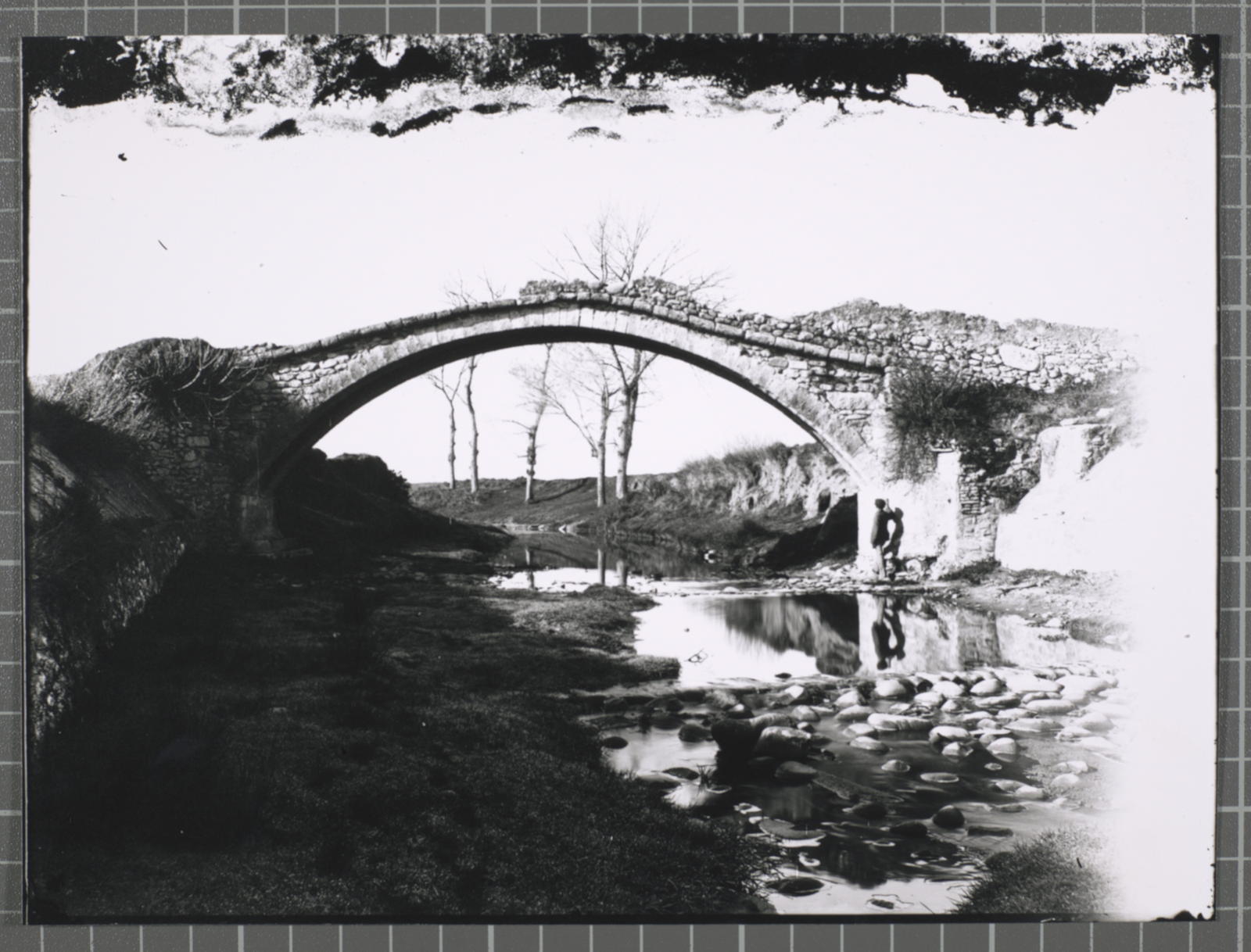 Amís Unal Alá, [Devil’s Bridge]