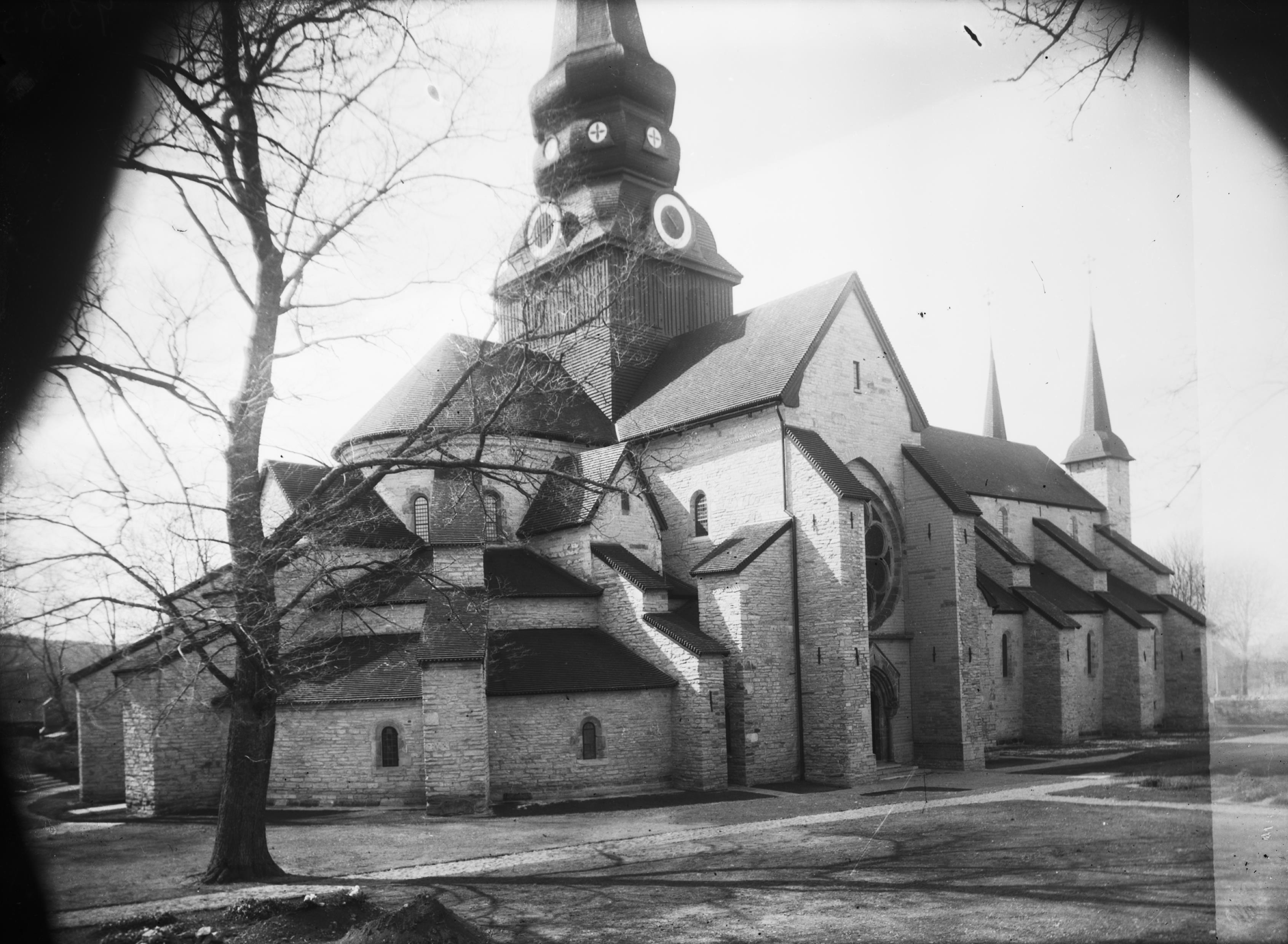 Axel Forssén, Varnhems klosterkyrka
