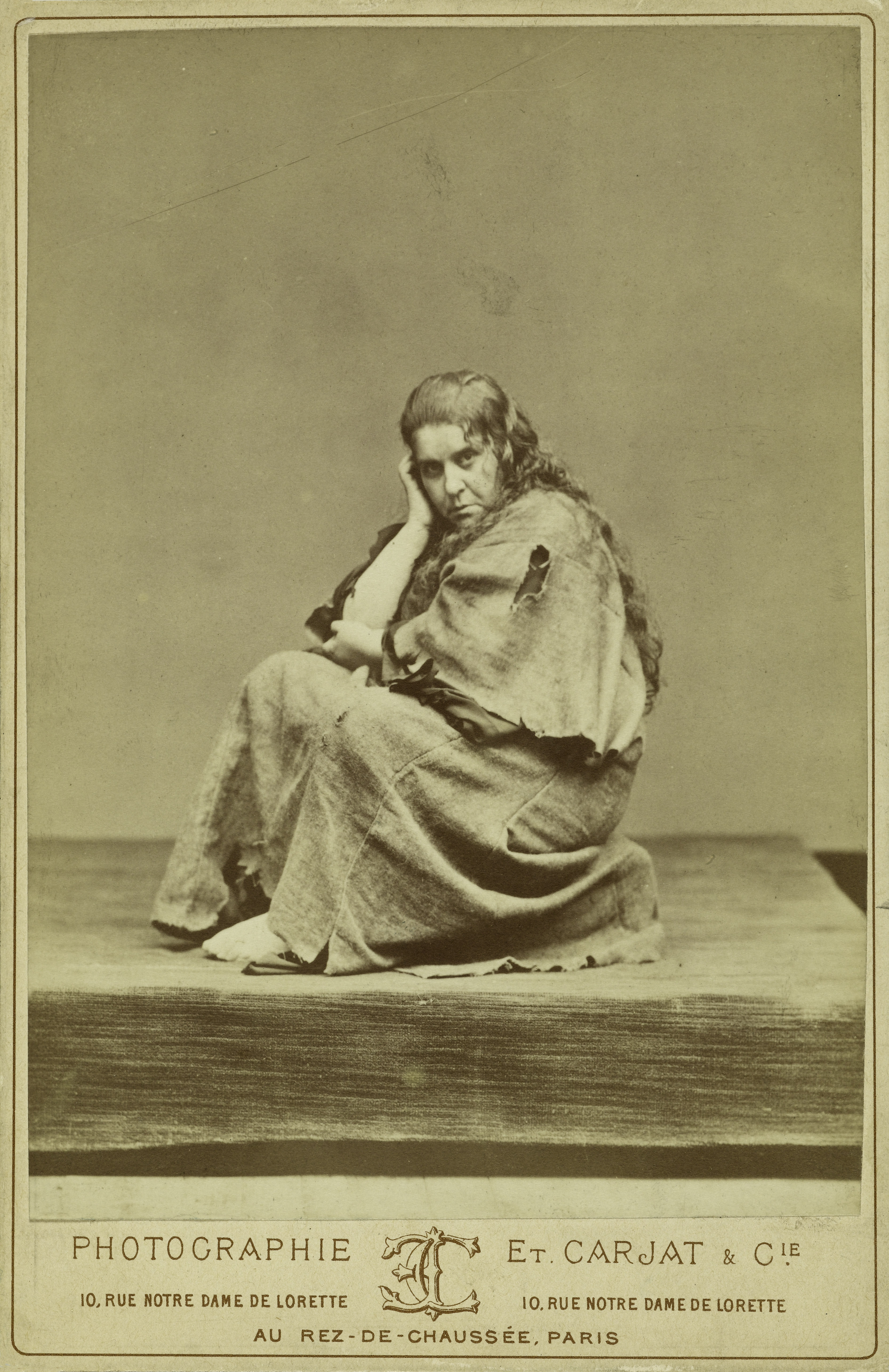 Etienne Carjat, Marie Laurent assise dans le rôle de la Sachette