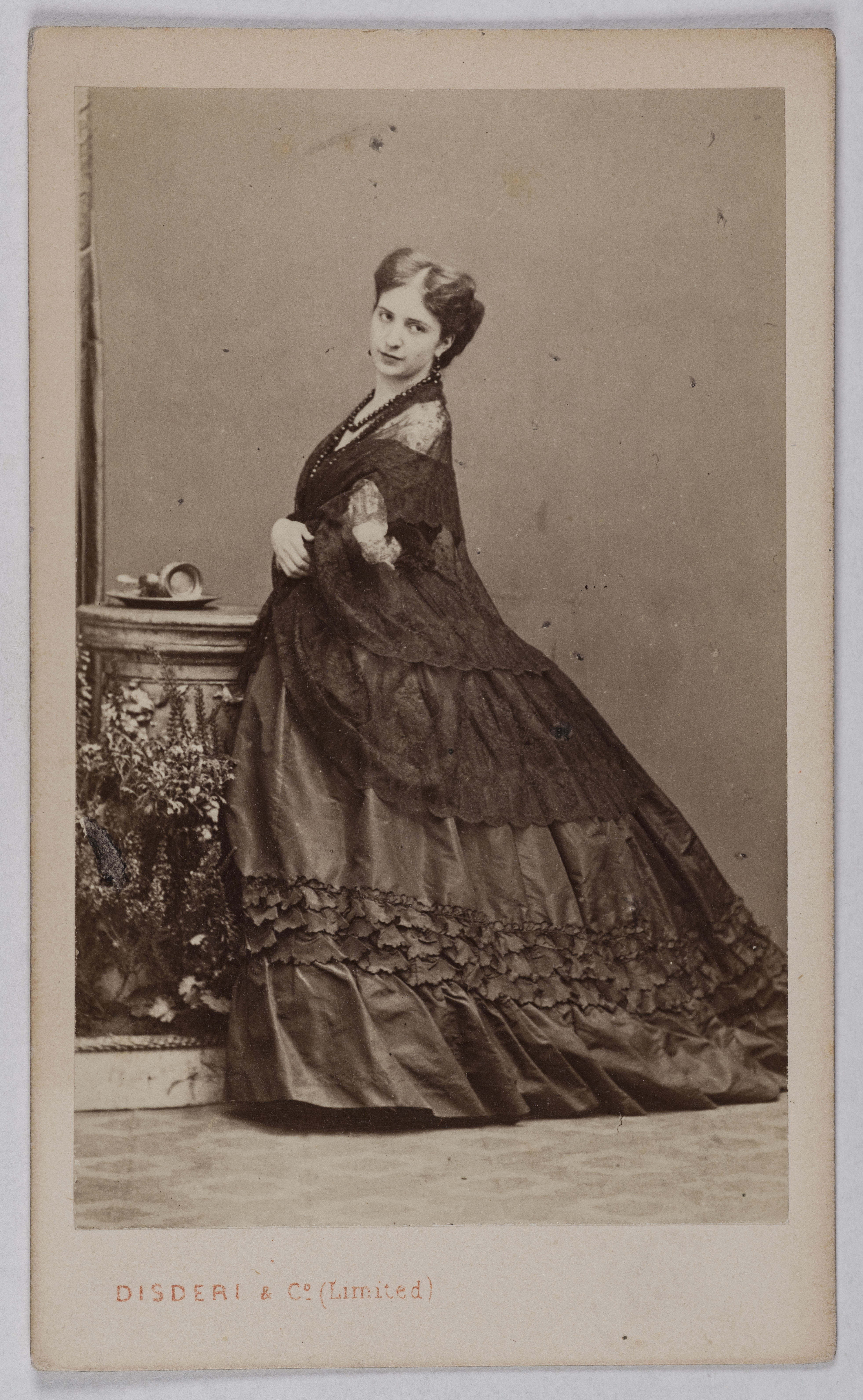 André-Adolphe-Eugène Disdéri, Portrait de Florence Georgina Marquise de Galliffet (née Laffitte), (1830-1901)