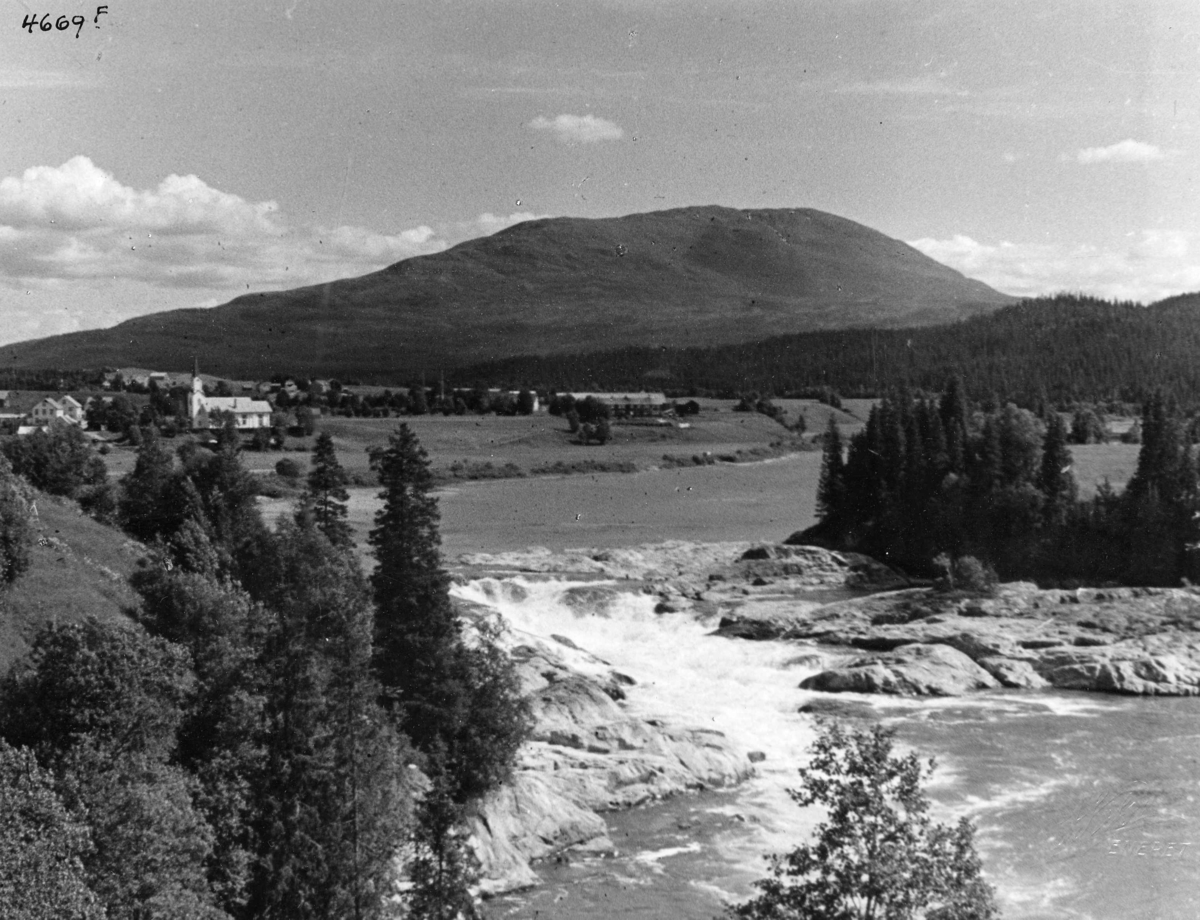 Anders Beer Wilse, Øvre Fiskumfoss, Harran i Grong kommune, Nord-Trøndelag.