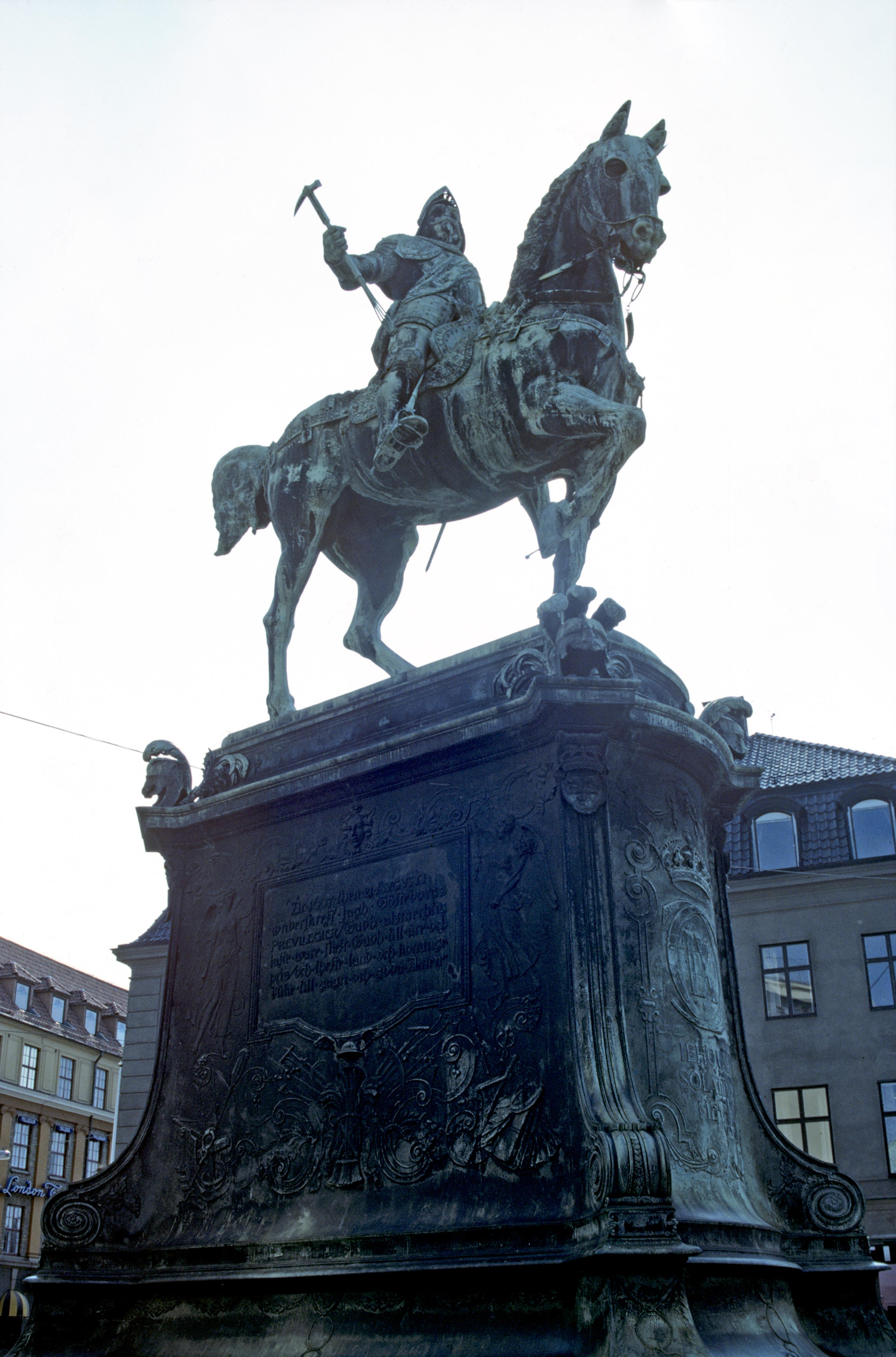 Pål-Nils Nilsson, Kungsportsplatsen
