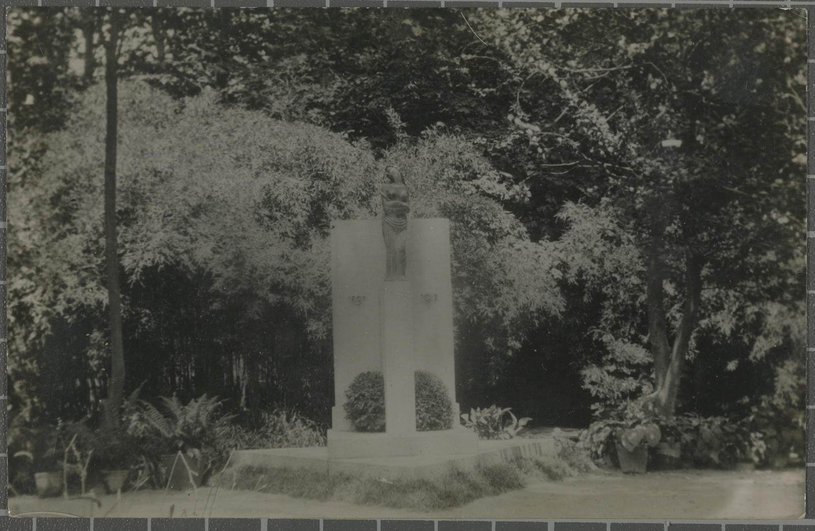 Desconegut, [Queen Victoria Gardens]