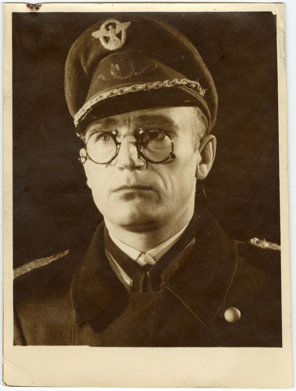 Nežinomas fotografas, „Vokiečių karininkas“ – aktorius Šimkus