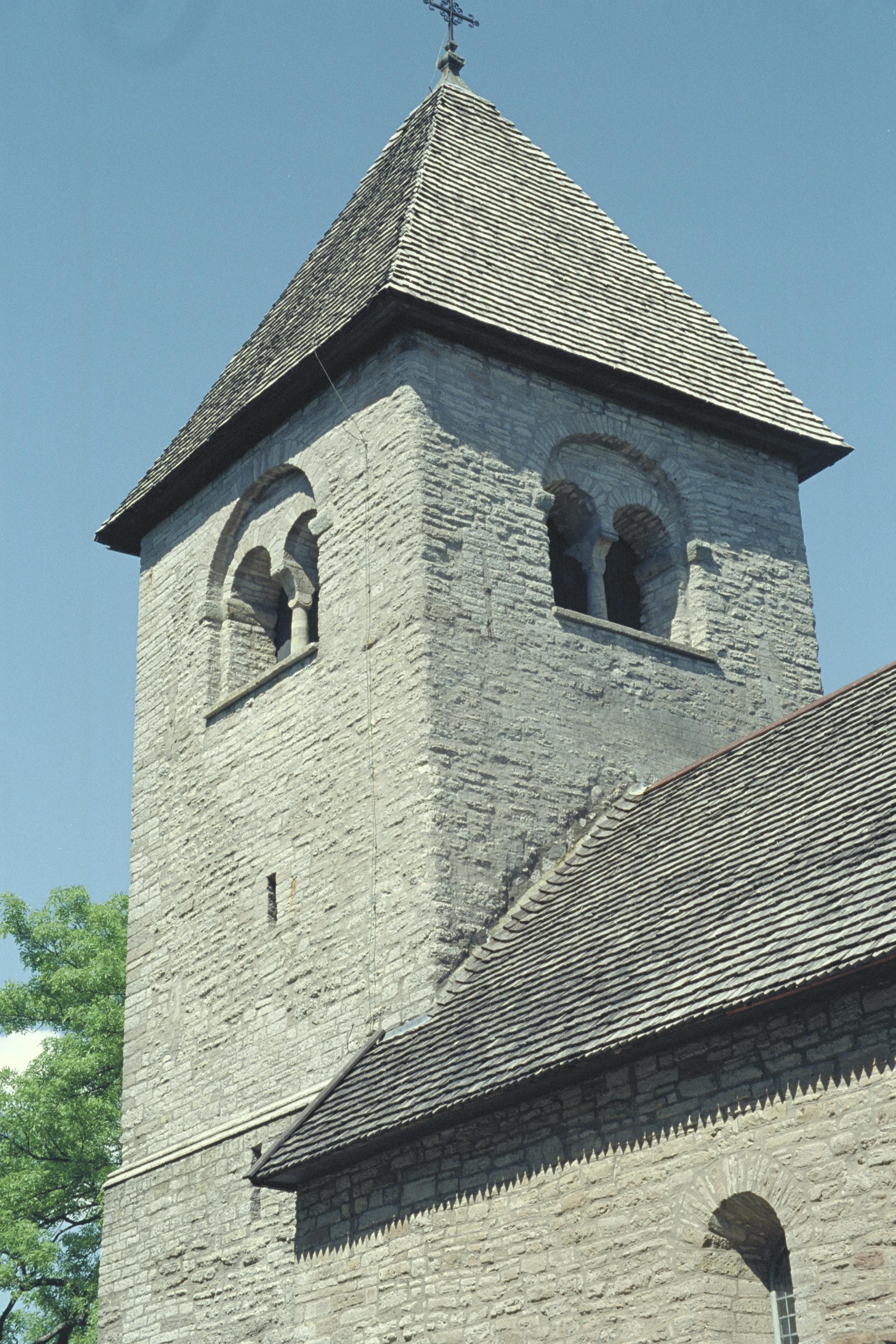 Bengt A Lundberg, Våmbs kyrka