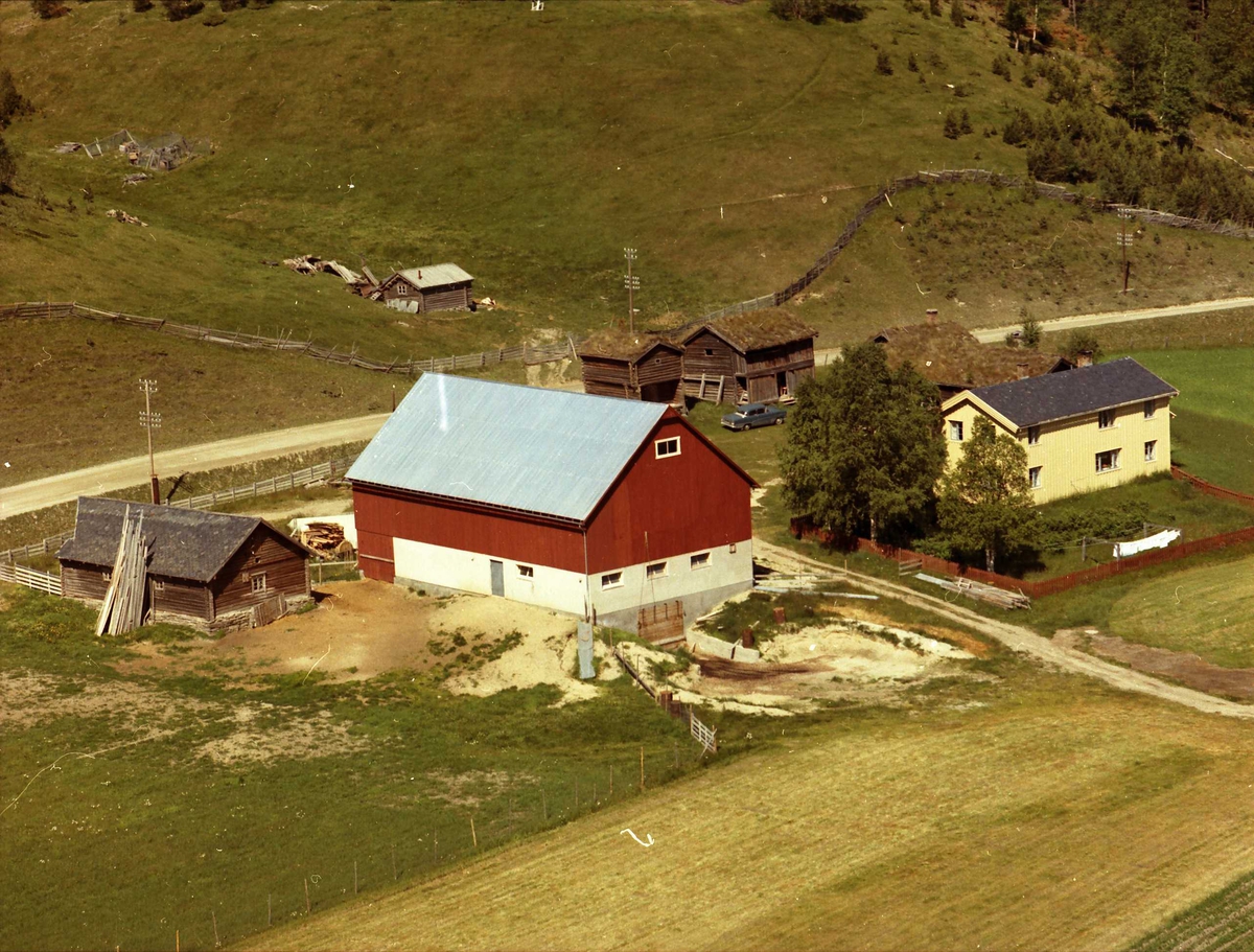 Widerøes Flyveselskap A/S, Gårdsbruk.
