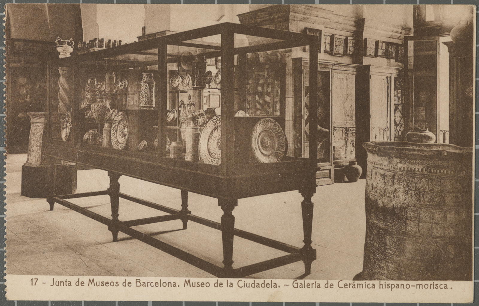 Desconegut, 17- Junta de Museos de Barcelona. Museo de la Ciudadela. - Galería de Cerámica hispano-morisca