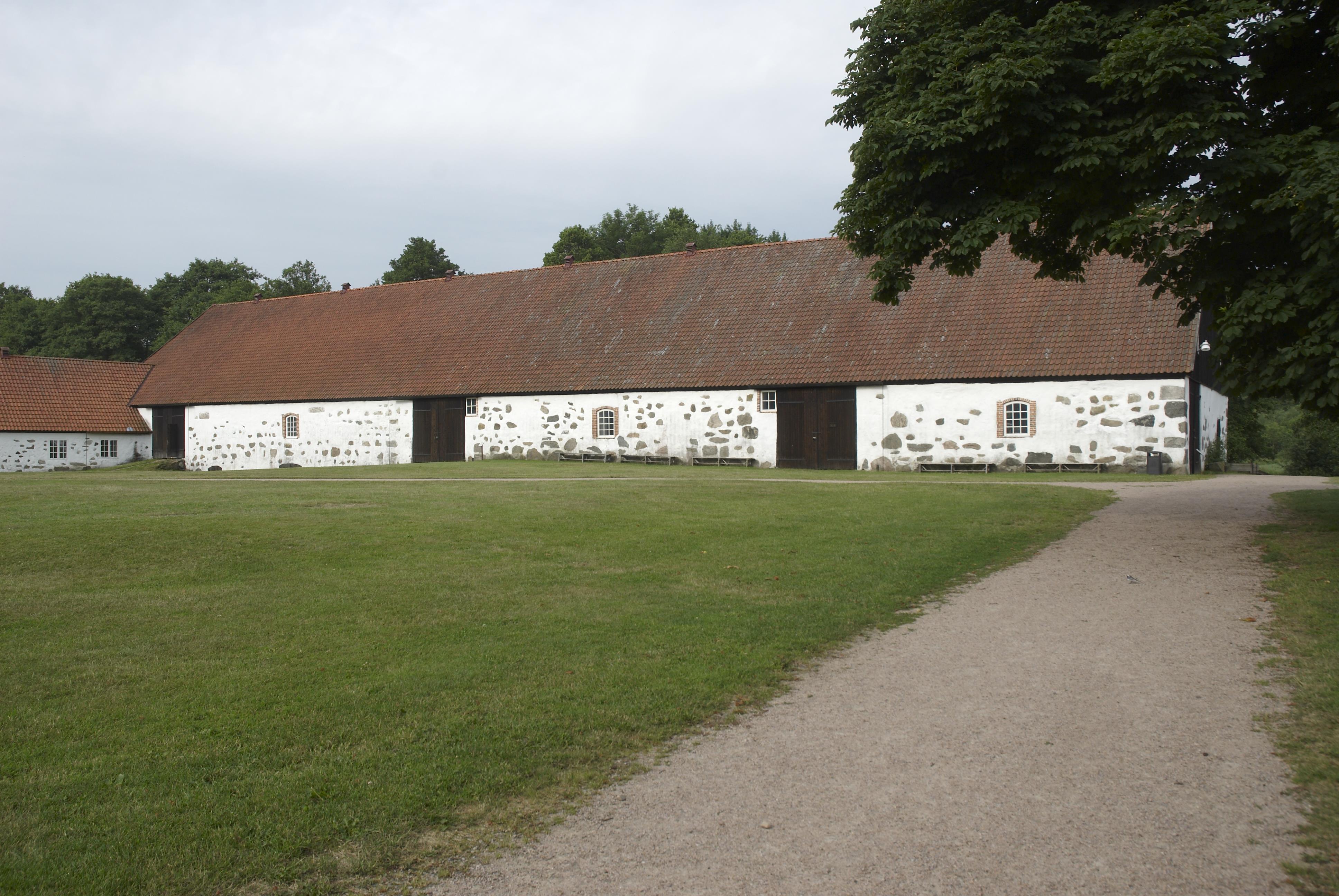 Bengt A Lundberg, Hovdala slott