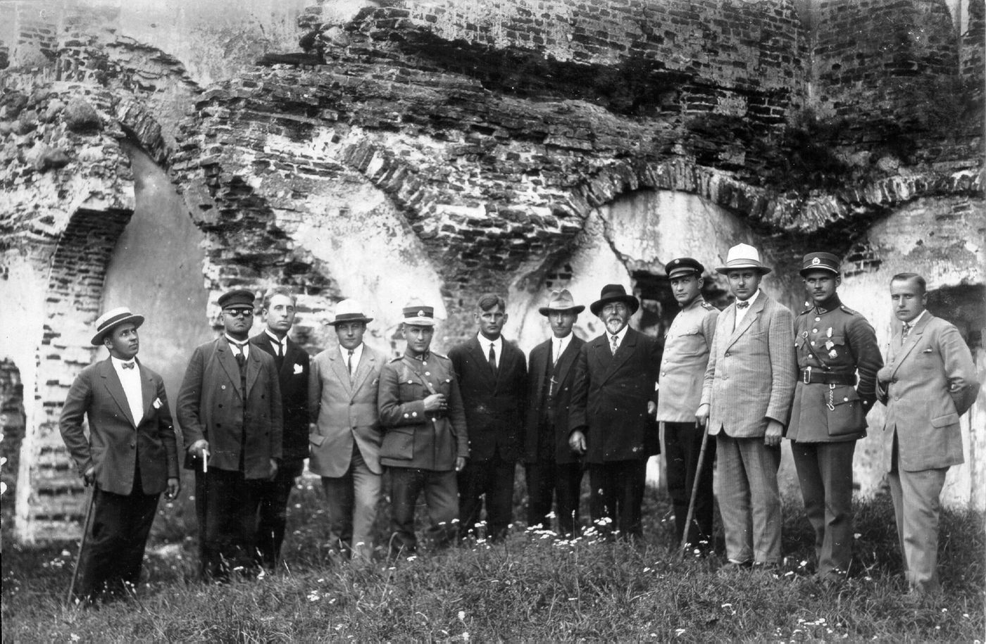 Petras Ločeris, Tautinio atgimimo veterano Martyno Jankaus (iš dešinės penktas) viešnagė Biržuose