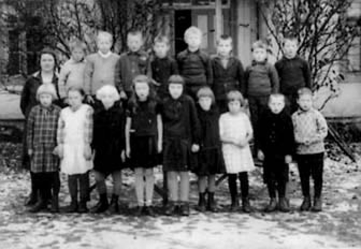 Anno Domkirkeodden, GRUPPE: 18 SKOLEELEVER MED LÆRER KJØTRØE, BJØRKLUND SKOLE