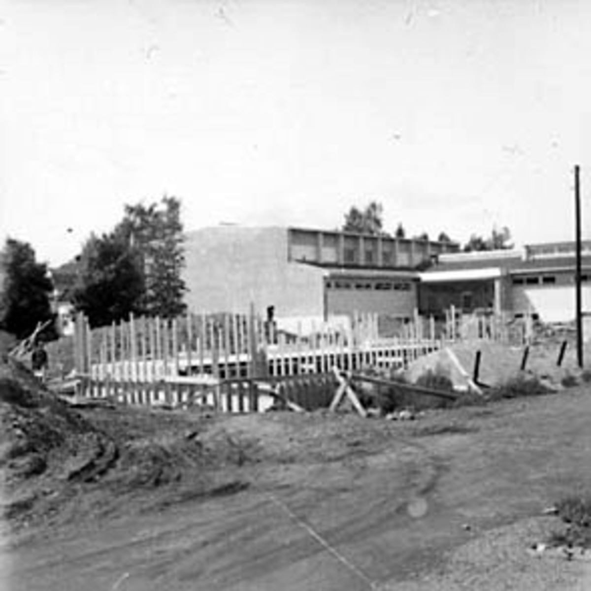 Anno Domkirkeodden, BYGGING AV THUNE, SKOLEGATA 12, GRUNNARBEID