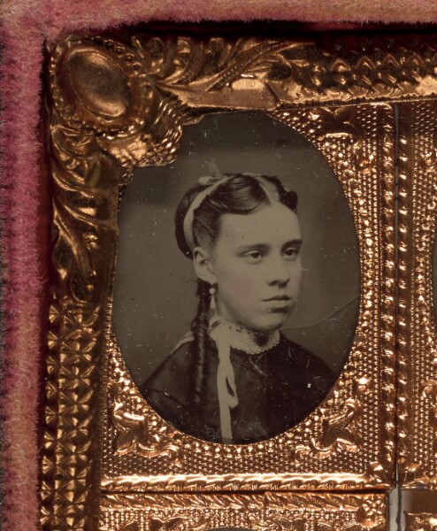 Unknown, [Portrait of a young girl]