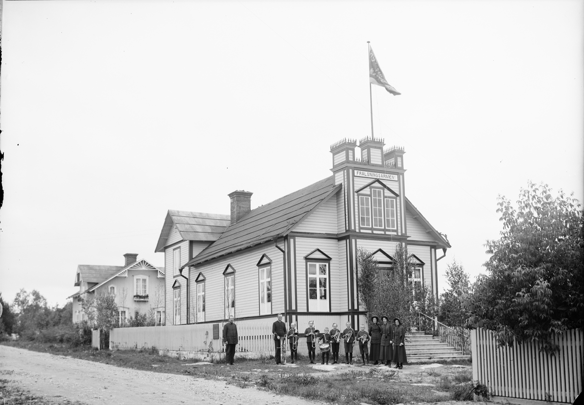Per Elis Edhlund, "Frälsningsarmén med musikkår", Östhammar, Uppland