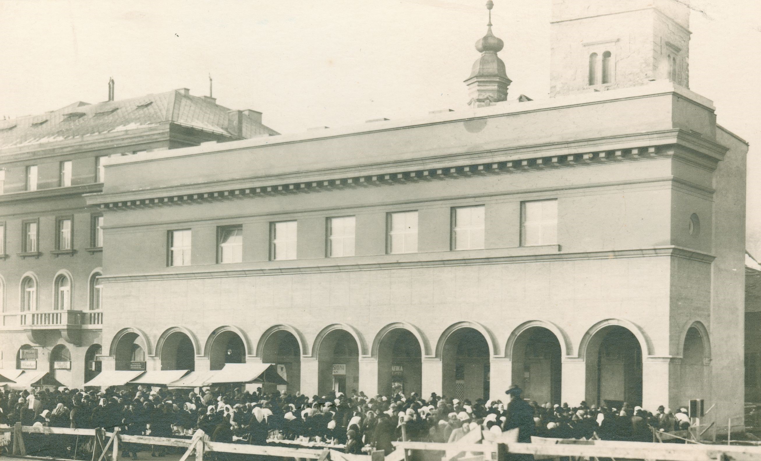 Vladimir Horvat, Zagreb (Dolac) - Tržnica pri dovršetku izgradnje