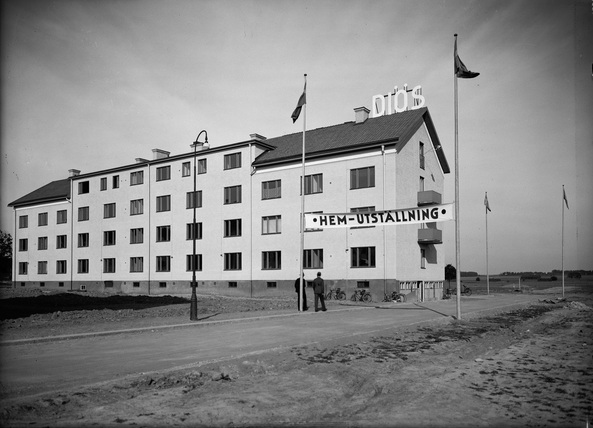 Paul Sandberg, Hemutställning i kvarteret Aslög, Kvarngärdet, Uppsala 1936