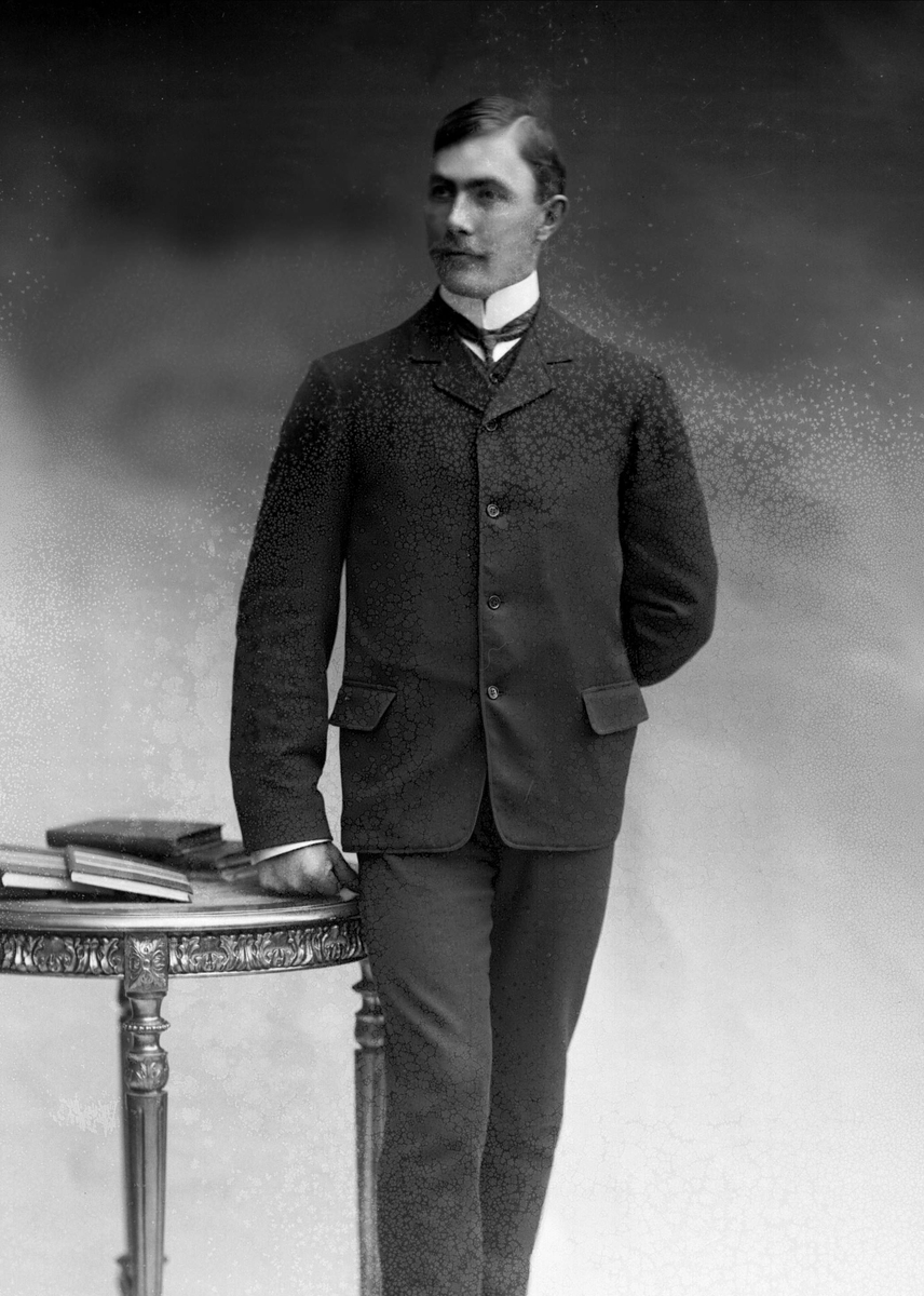 Gustav Borgen, NFB.05478