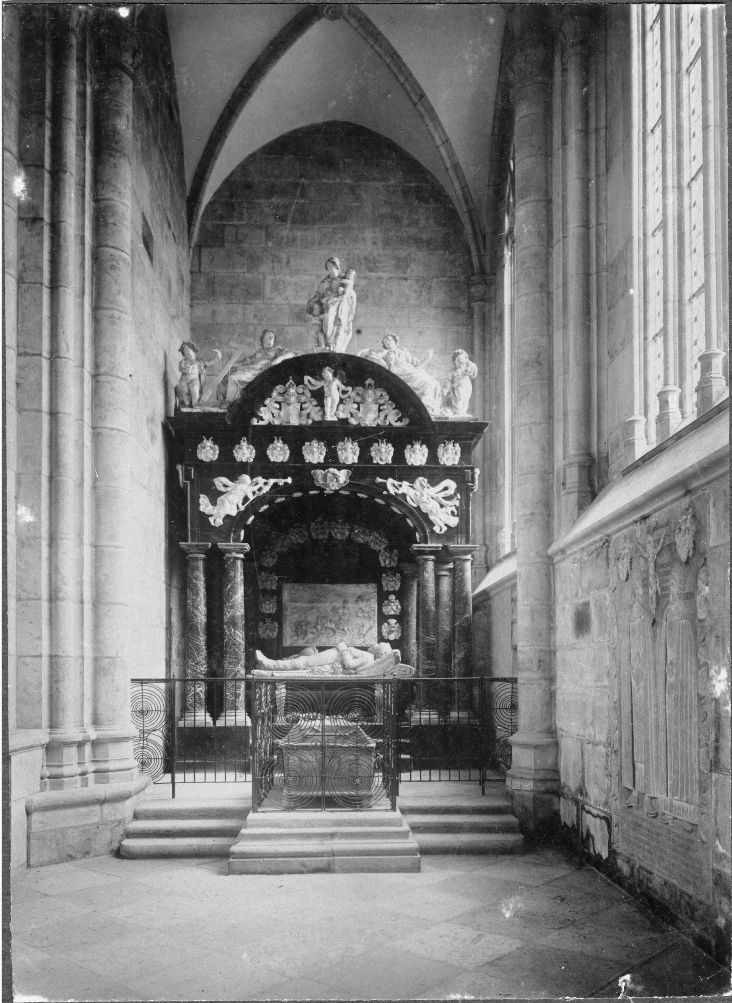 Axel Sjöberg, Skara domkyrka (Sankta Maria kyrka)