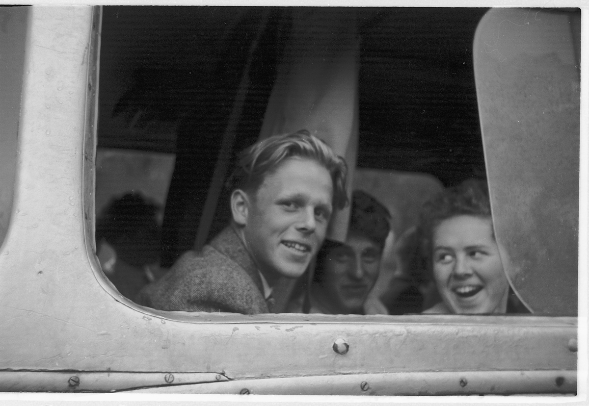 Håkon Prestkværn, D-2968, BUSSTUR FRA MOELV.
