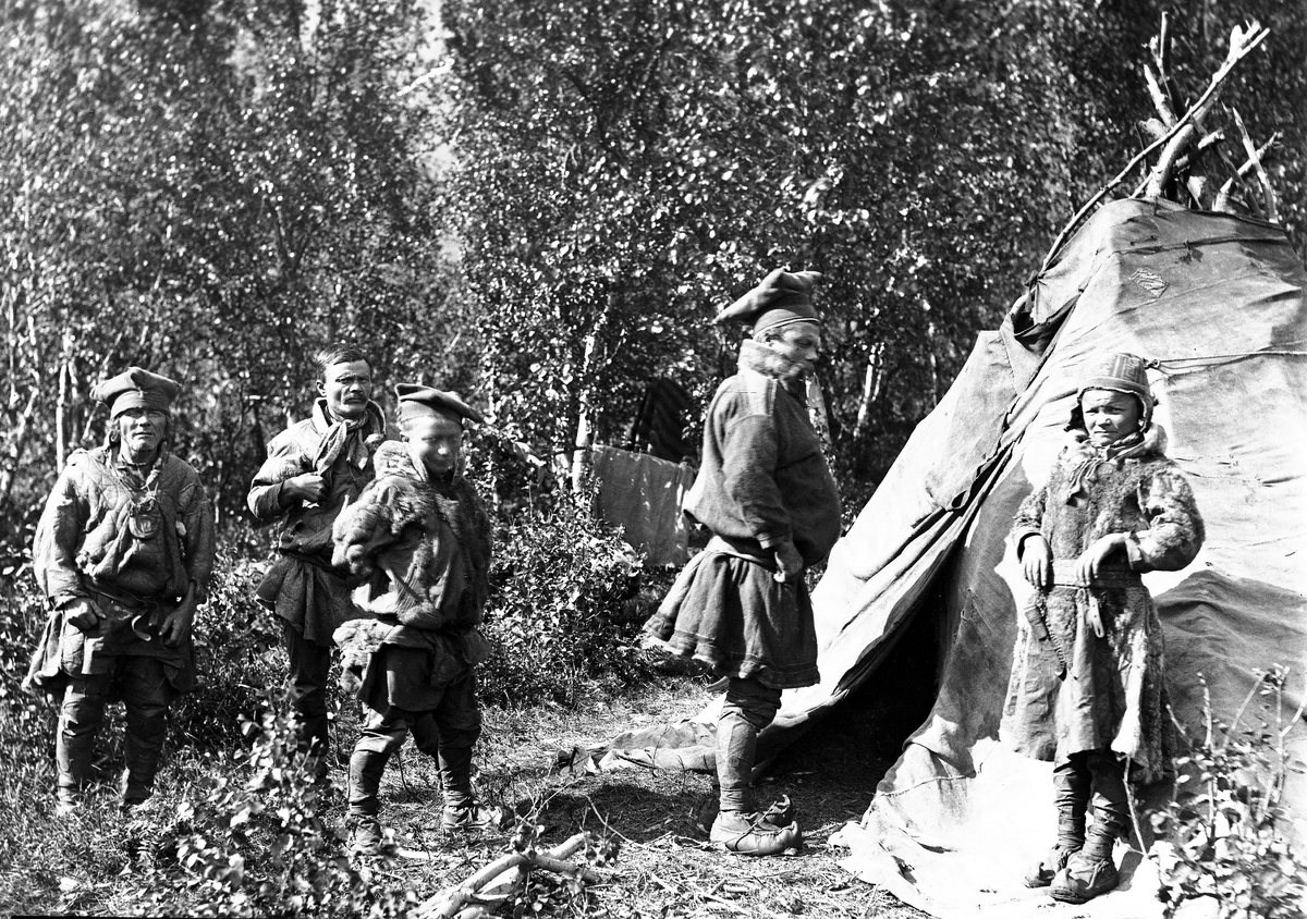 Axel Lindahl, "Prot: Lappefamilie i Lyngseidet