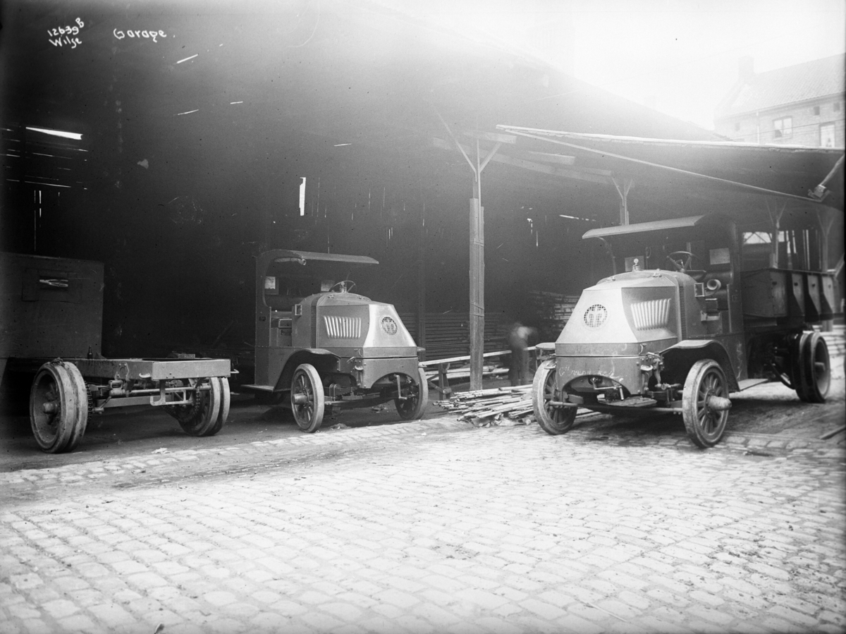 Anders Beer Wilse, Konv: Knudsen og mammen garage
