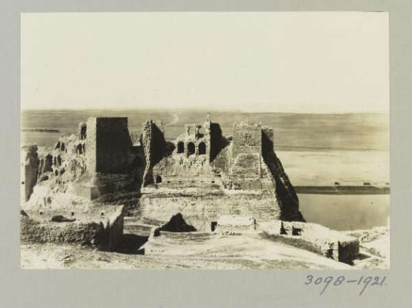 K.A.C. Creswell, THe Citadel in Birecik, Turkey