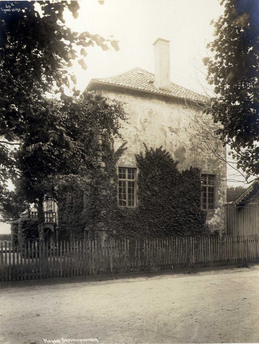 Anders Beer Wilse, Skrivergården, Mandal, Vest-Agder. Fotografert 1912.