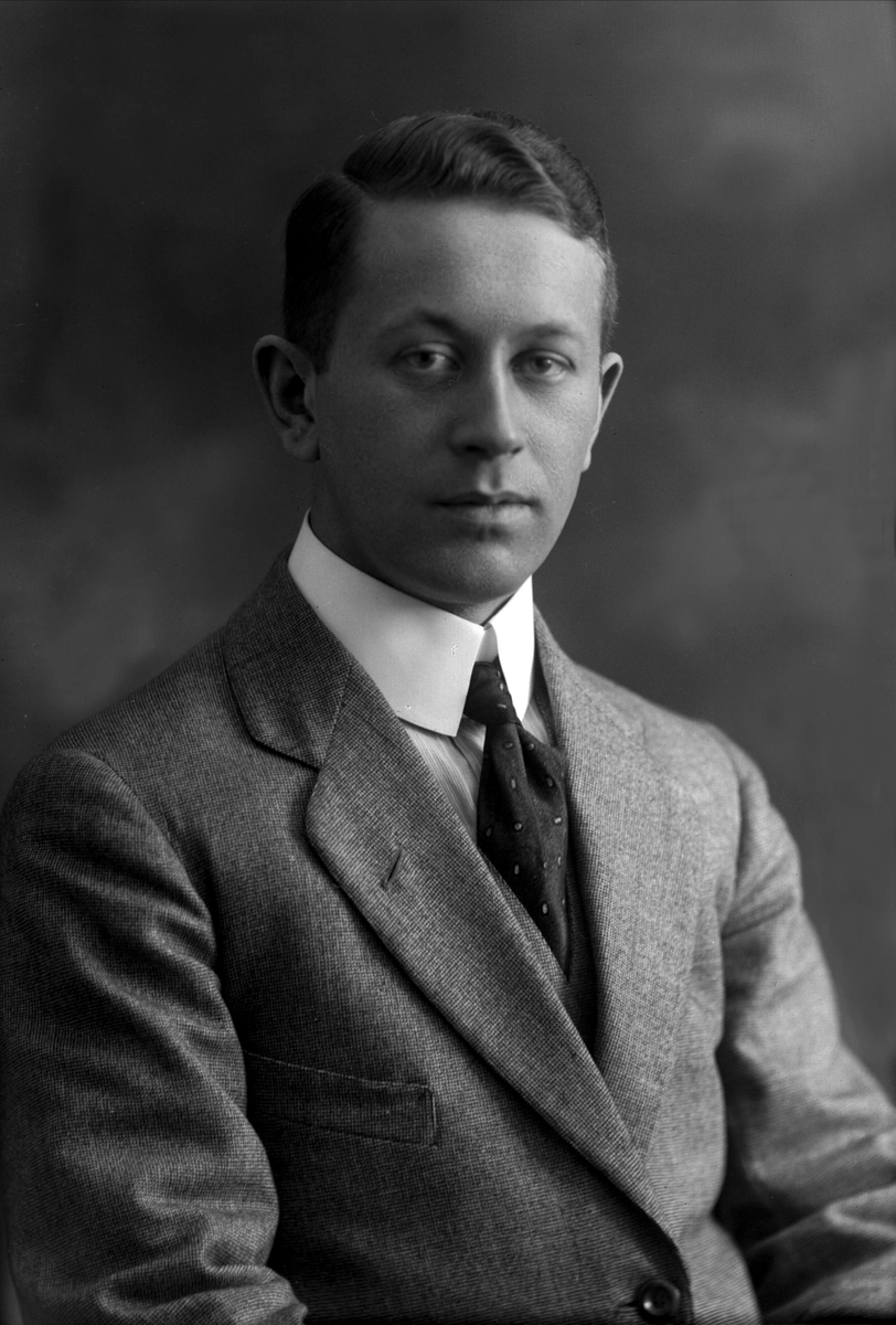 Gustav Borgen, NFB.00907