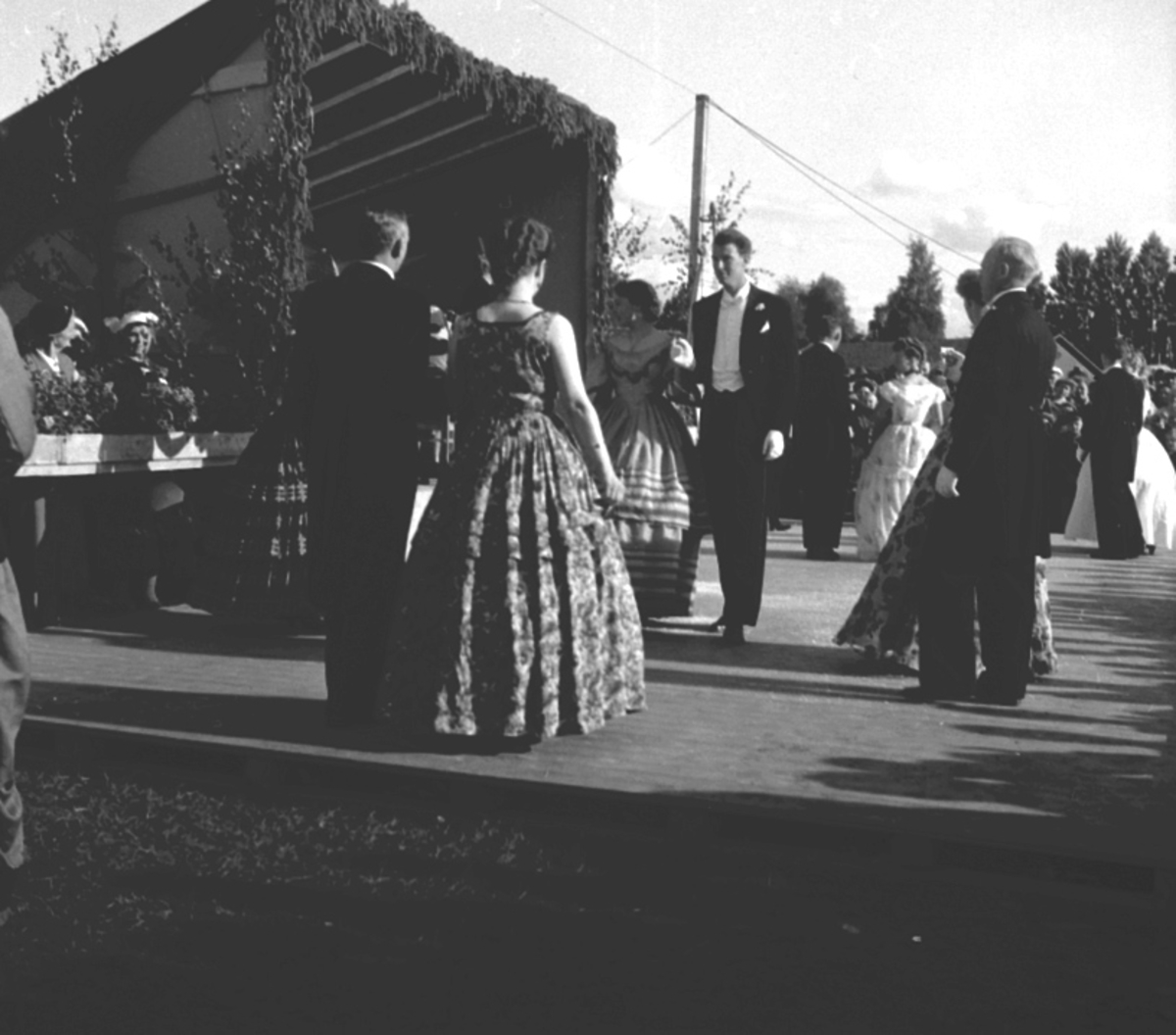 Anno Domkirkeodden, STANGEUTSTILLING, DANSEOPPVISNING, UTSTILLINGSPLASSEN, HAMAR