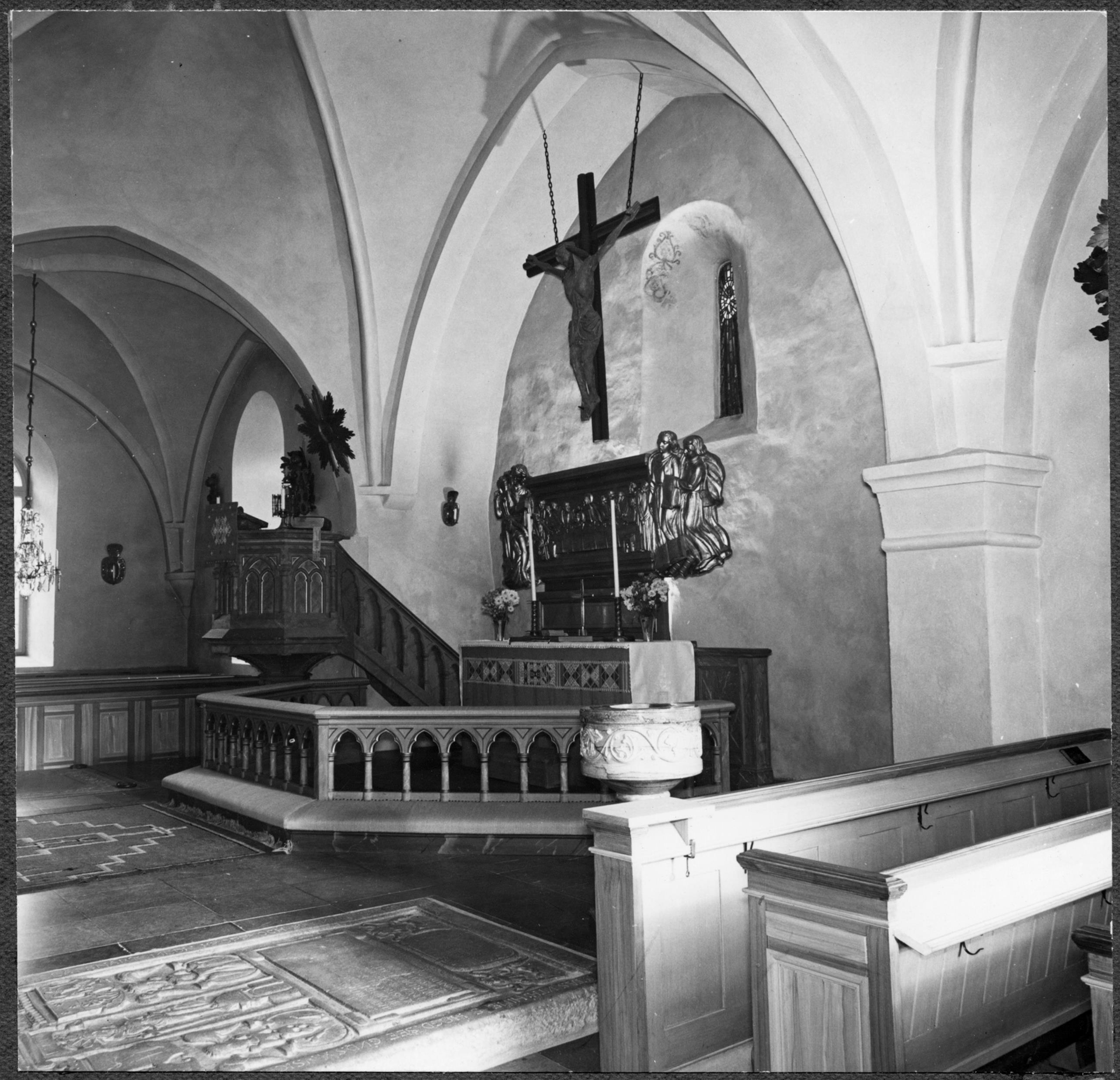 Ivar Schnell, Vårdinge kyrka
